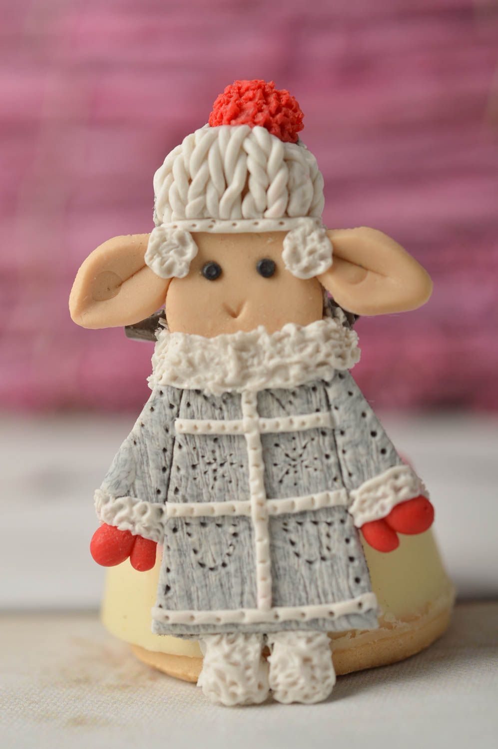 Broche hecho a mano con forma de oveja accesorio de moda regalo personalizado foto 1