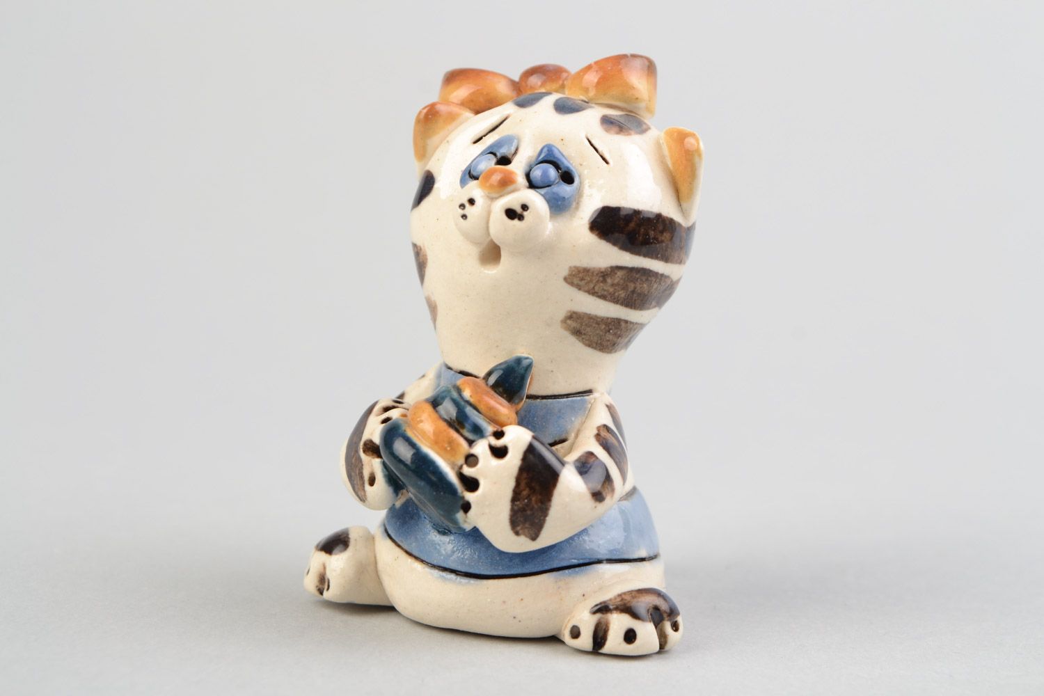Handmade funny ceramic figurine of kitten with top painted with glaze table decor photo 1