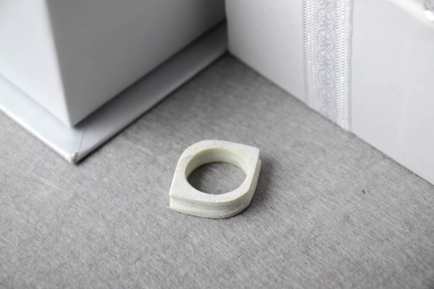 Handmade schöner Schmuck Ring aus Beton Damen Modeschmuck Accessoire für Frau foto 1