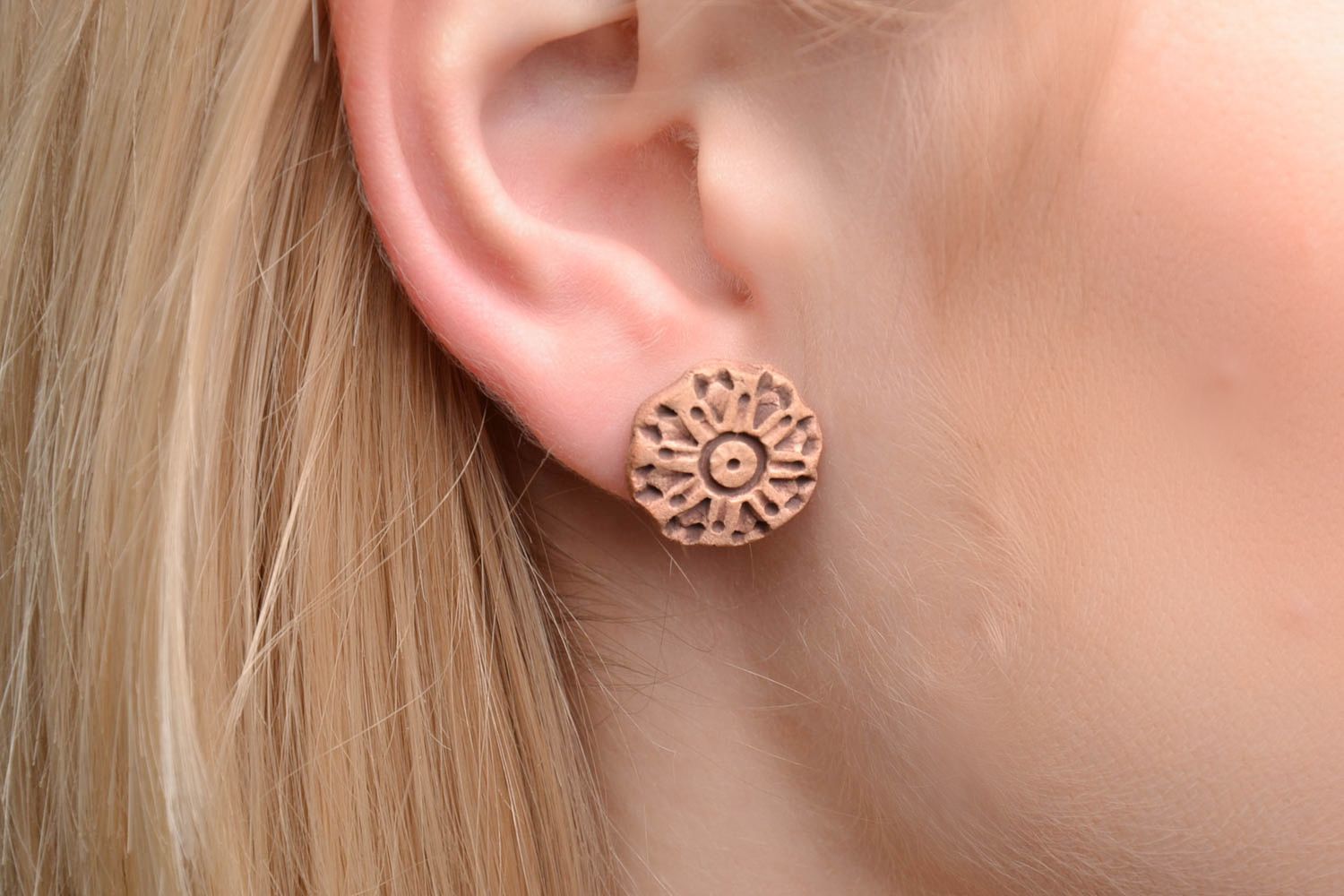 Clay stud earrings photo 2