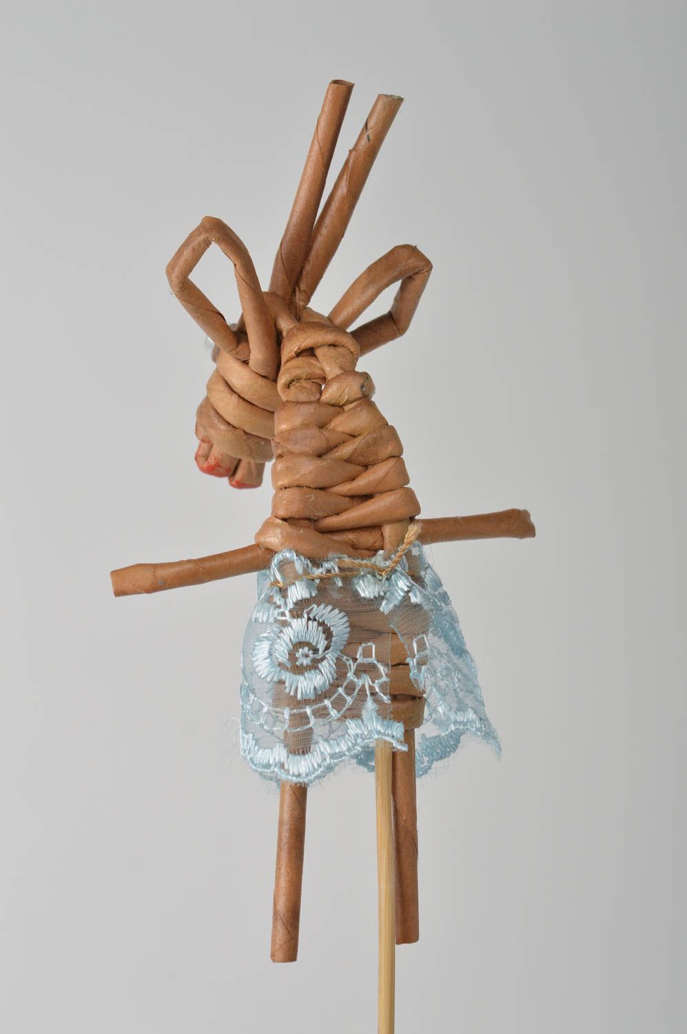 Игрушка ручной работы декор для дома интерьерная игрушка из бумаги Коза фото 4