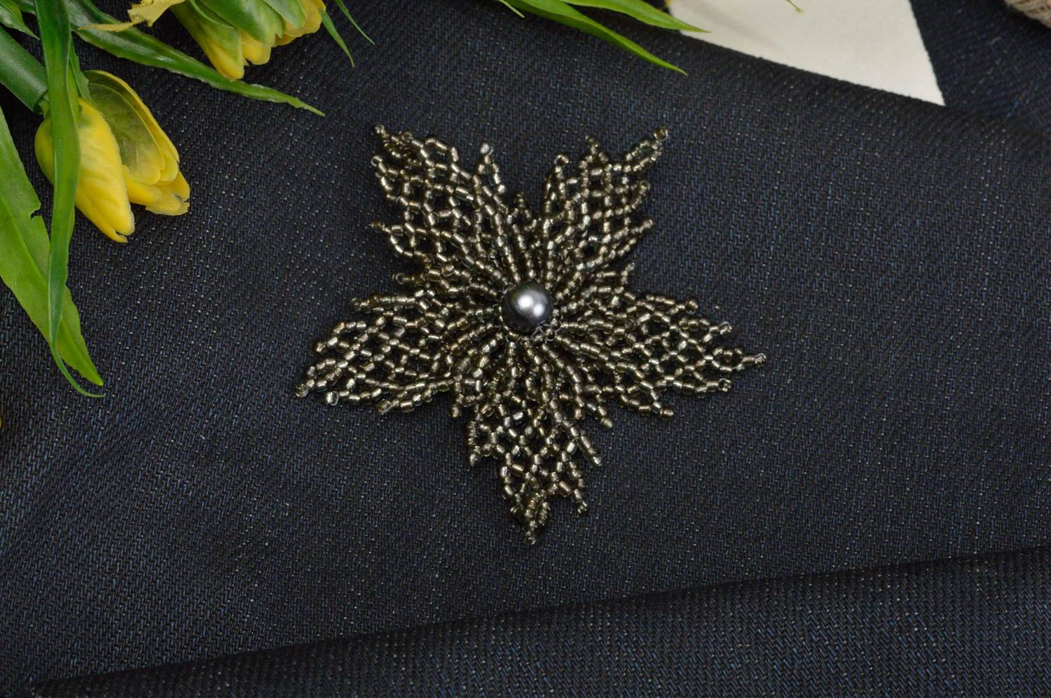 Handmade Brosche für Kleid Schmuck für Frauen Brosche Blume aus Rocailles dunkel foto 1