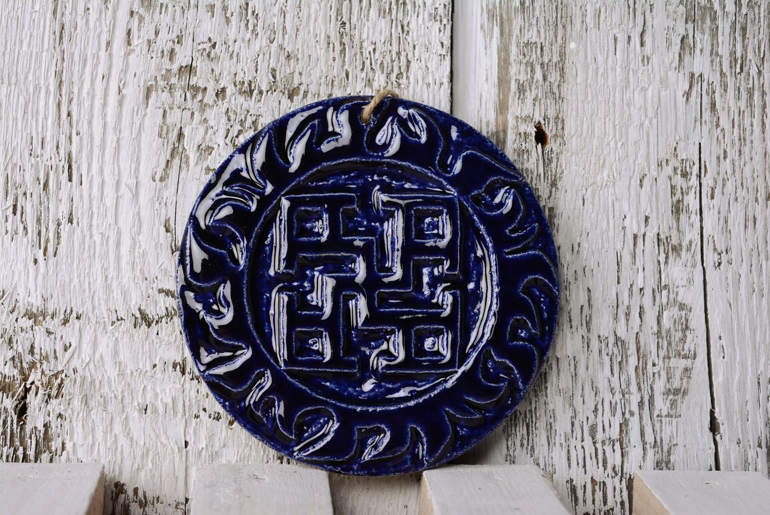 Blauer Wandteller aus Keramik Geistliche Kraft foto 1