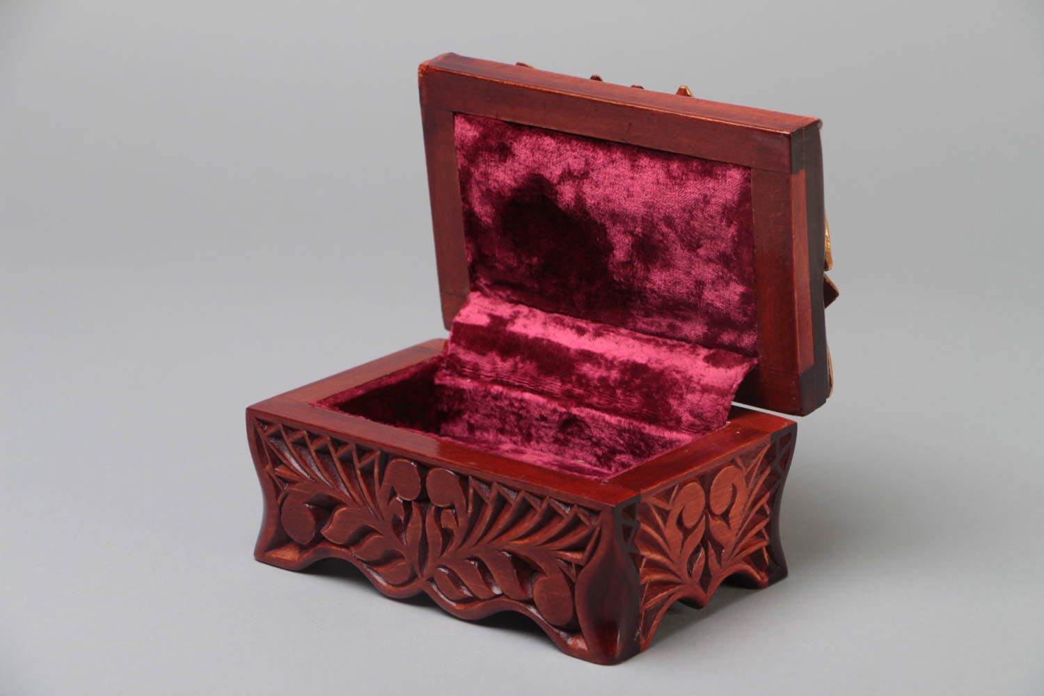 Handmade varnished carved wooden jewelry box designer beautiful accessory photo 4