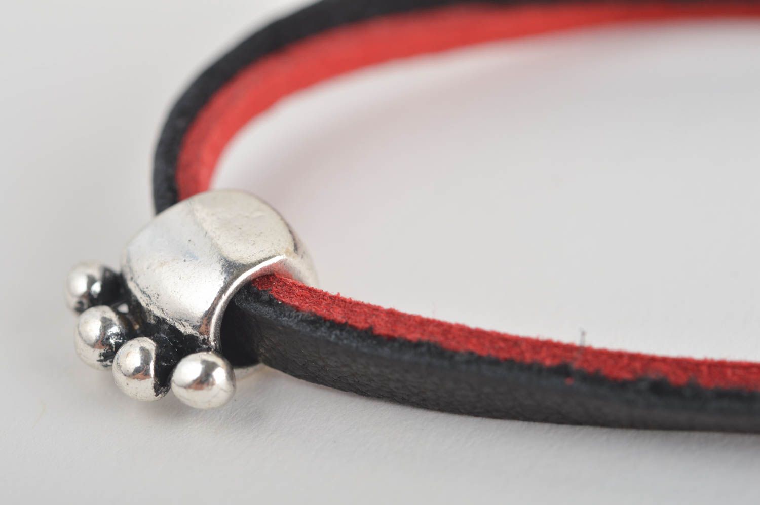 Handmade leather goods designer bracelet thin wrist bracelet gifts for girls photo 4