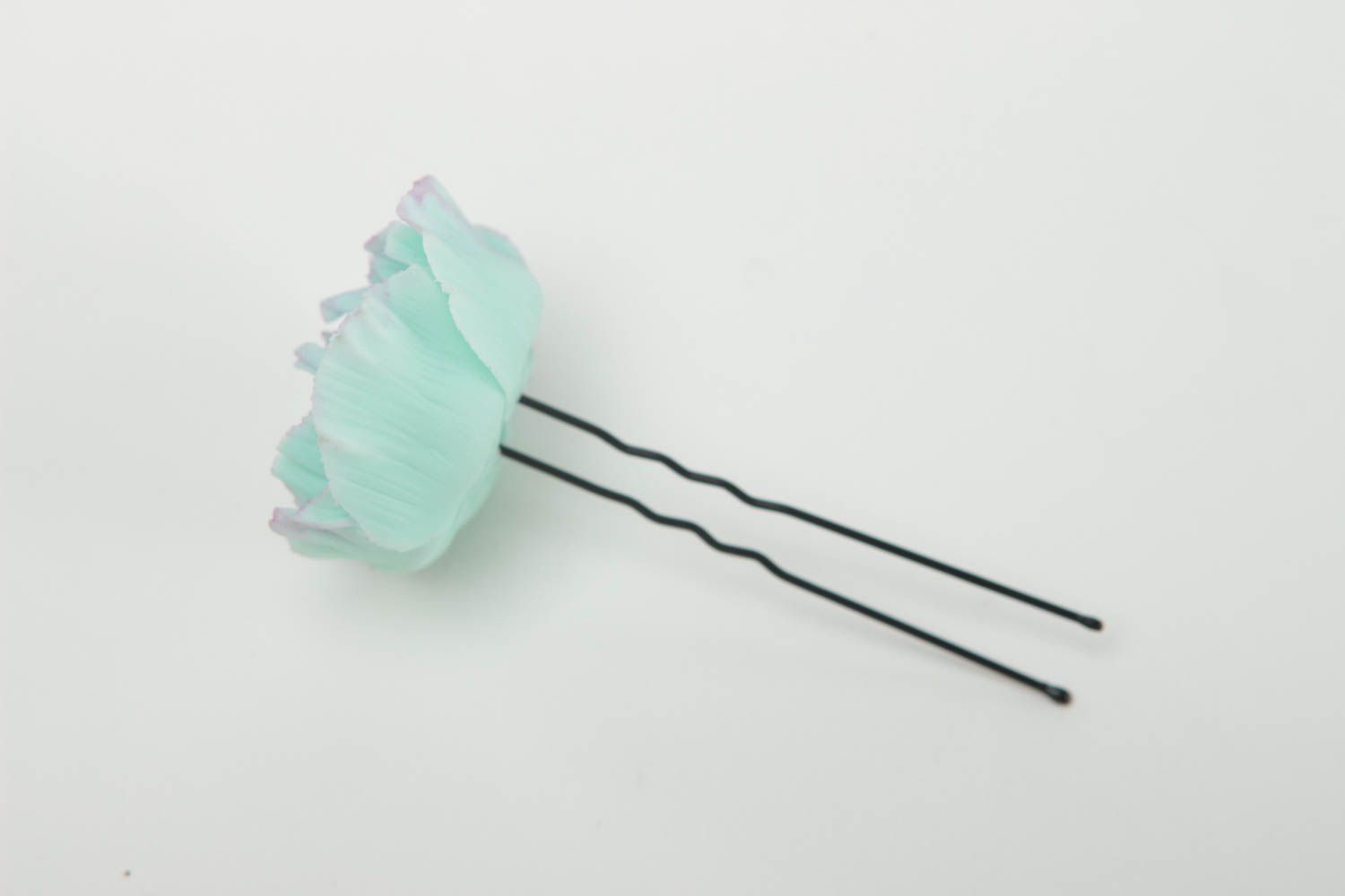 Шпилька для волос из полимерной глины ручной работы в виде розы нежная фото 2