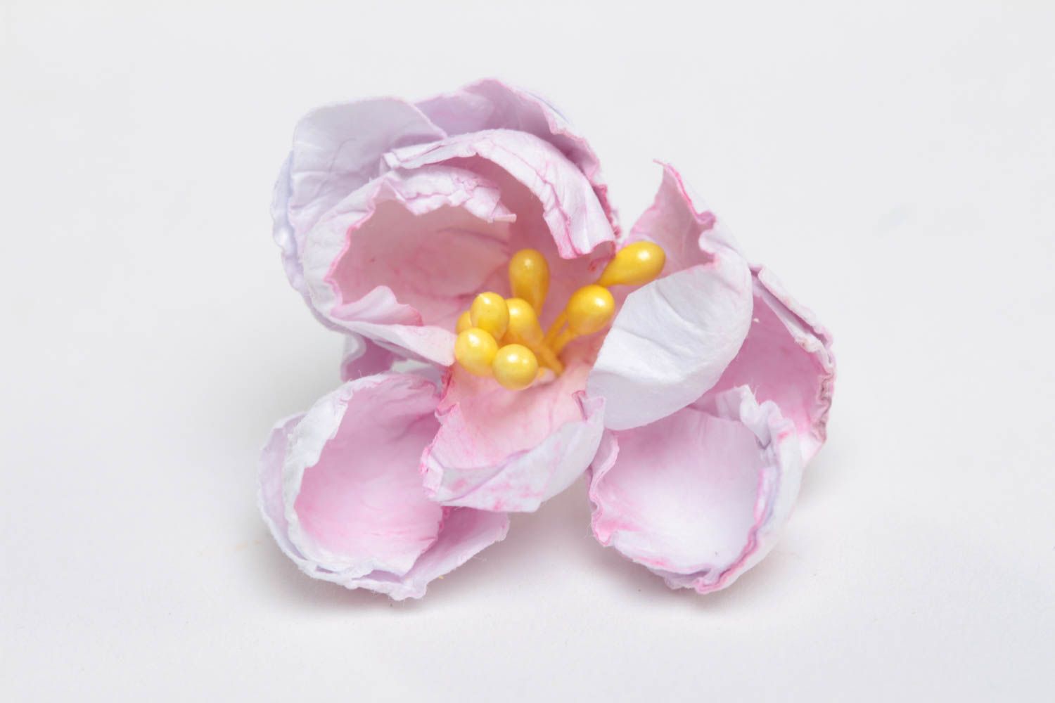 Бумажный цветок для скрапбукинга ручной работы расписаный акварелью розовый фото 2