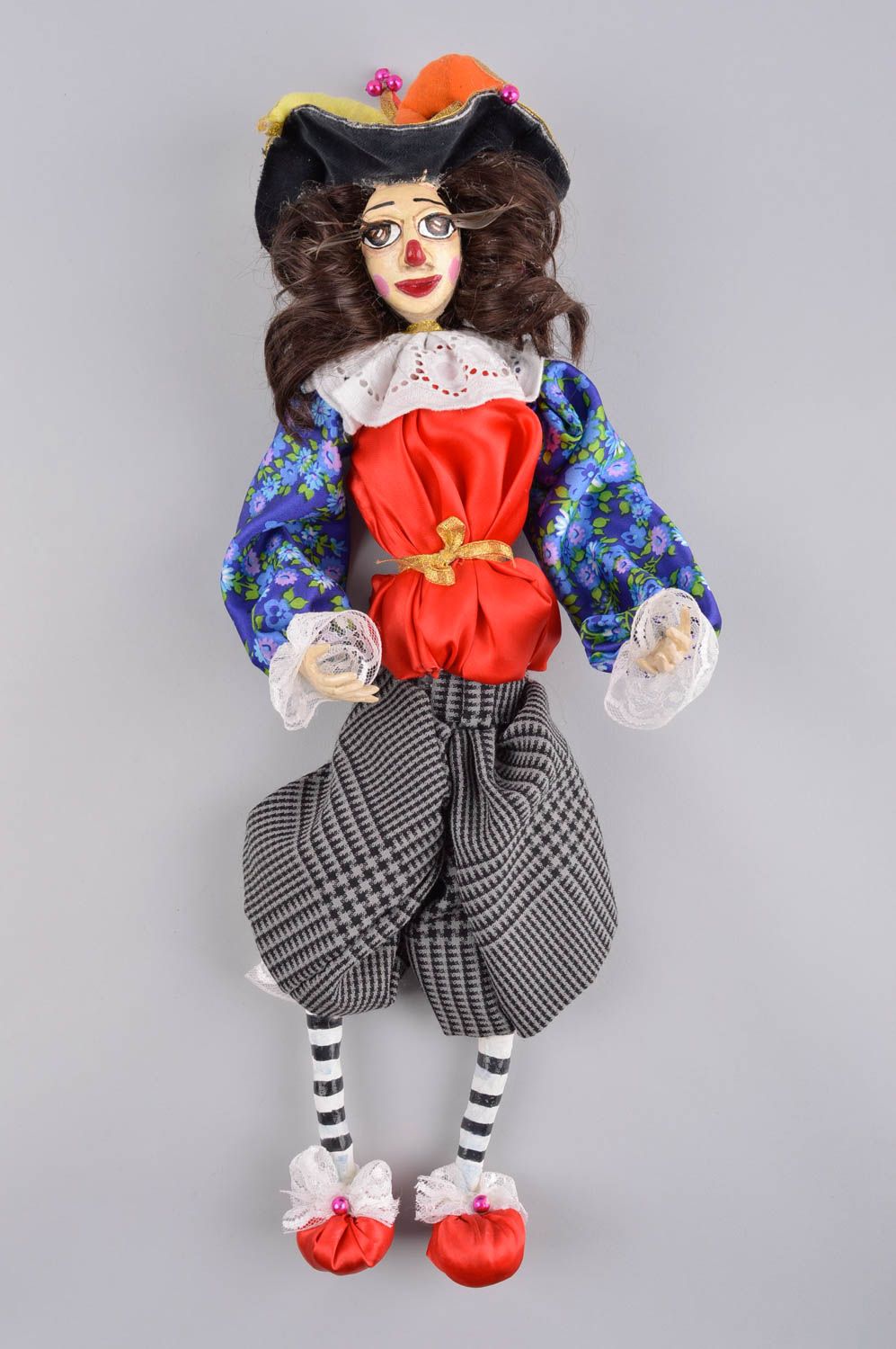Кукла ручной работы авторская кукла интерьерная керамическая кукла Арлекин фото 2