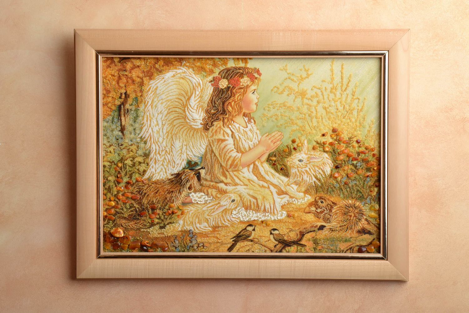 Картина на стену из янтаря Девочка-ангел фото 1