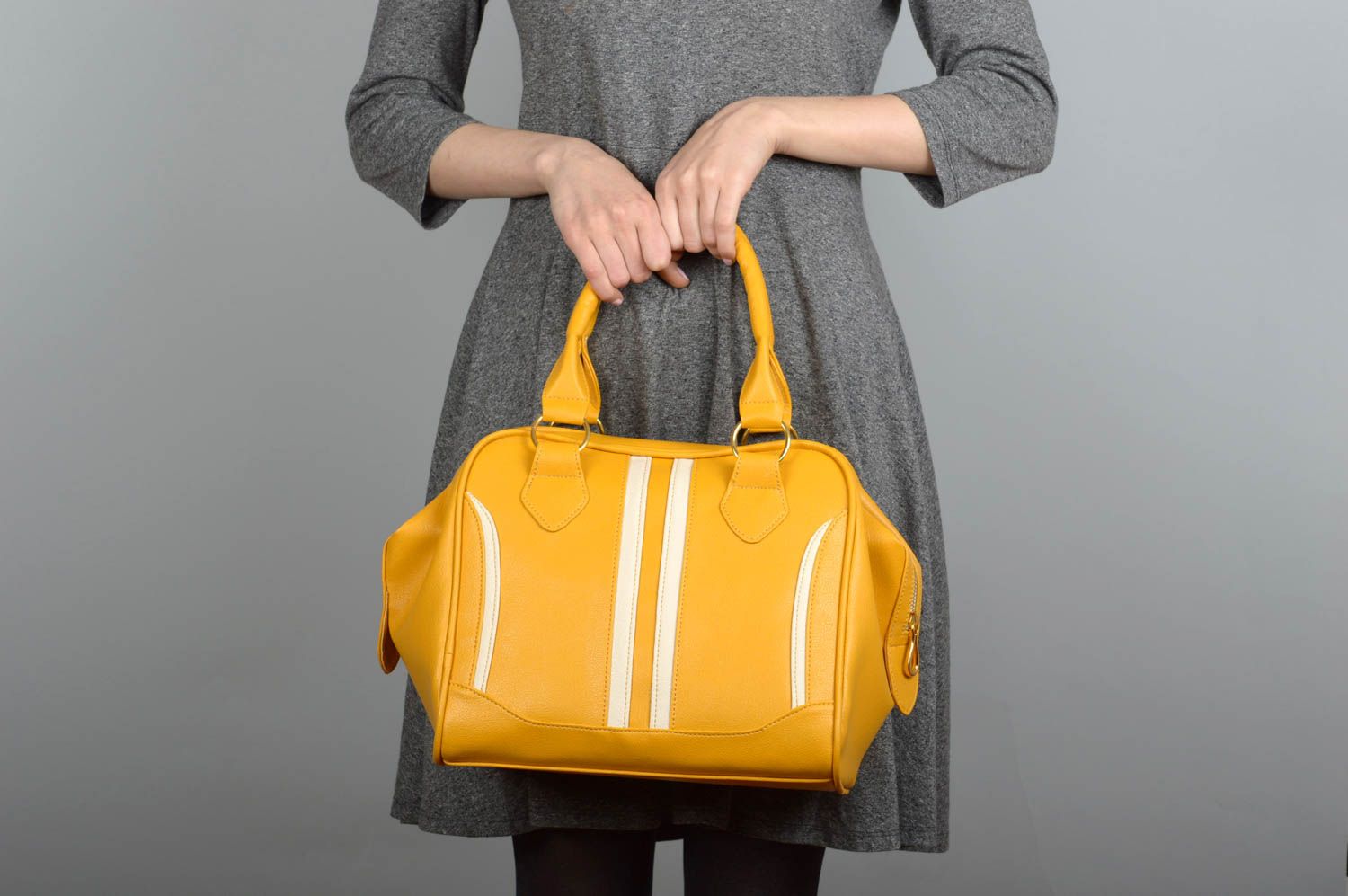 Сумка ручной работы желтая сумка на плечо в полоску женская сумка яркая фото 1