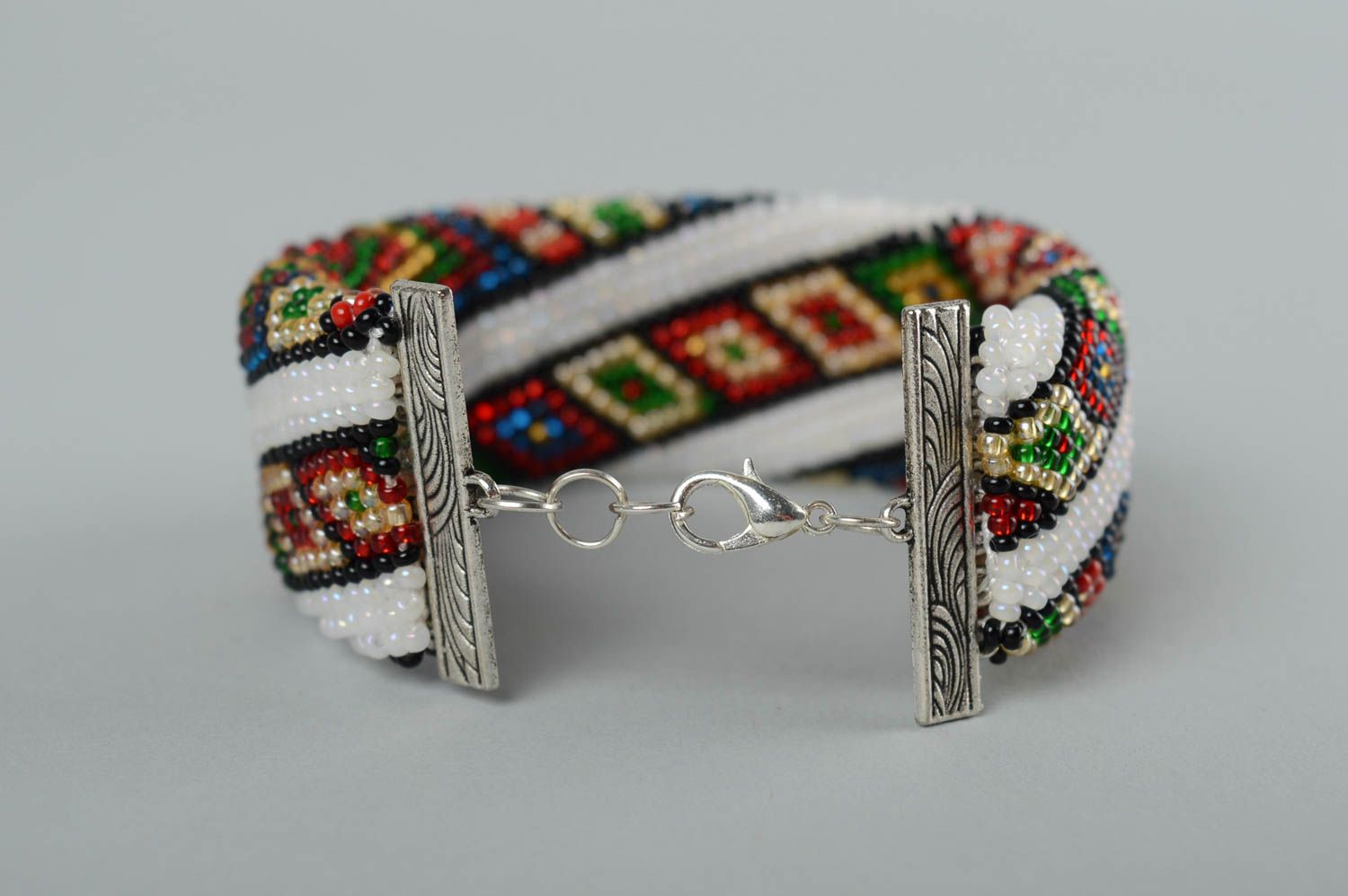 Bracelet perles rocaille Bijou fait main ethnique Accessoire pour femme photo 2