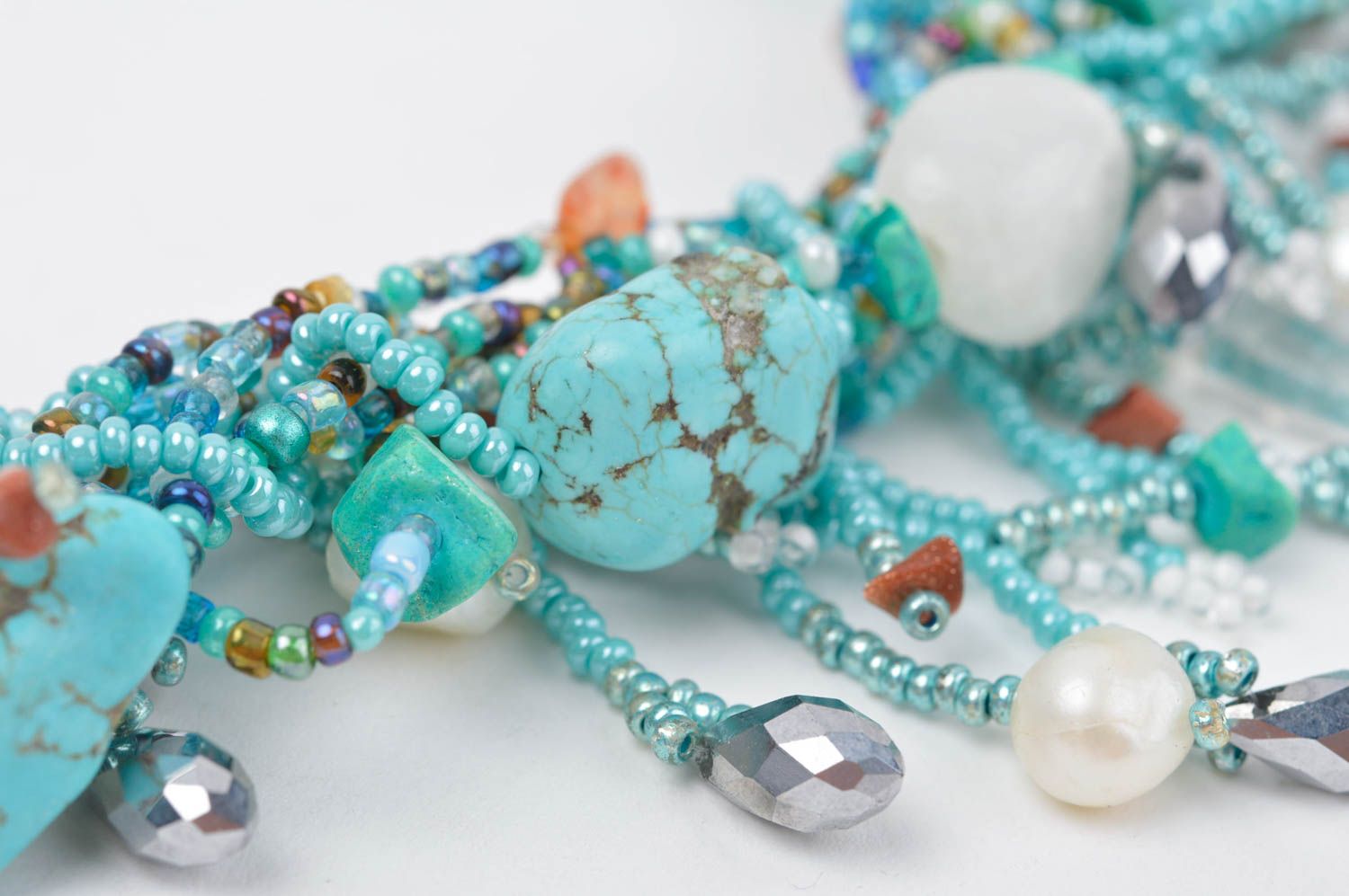 Украшение ручной работы ожерелье из бисера колье из бисера с камнями голубое фото 4