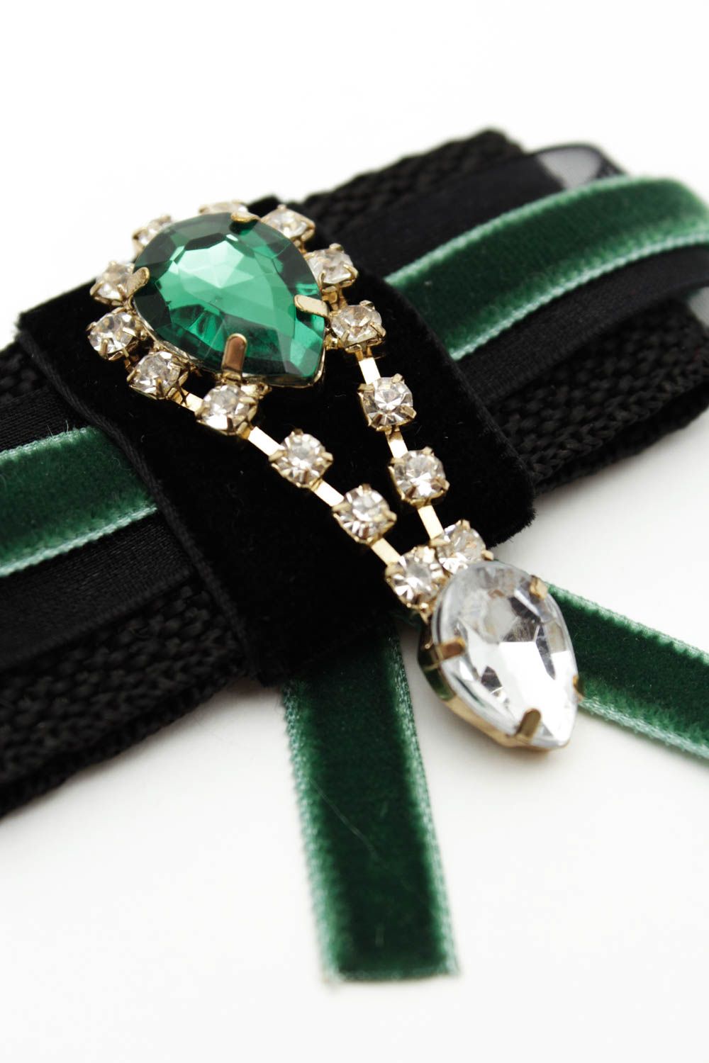 Broche fantaisie Bijou fait main noir-vert foncé vintage en tissus Cadeau femme photo 5