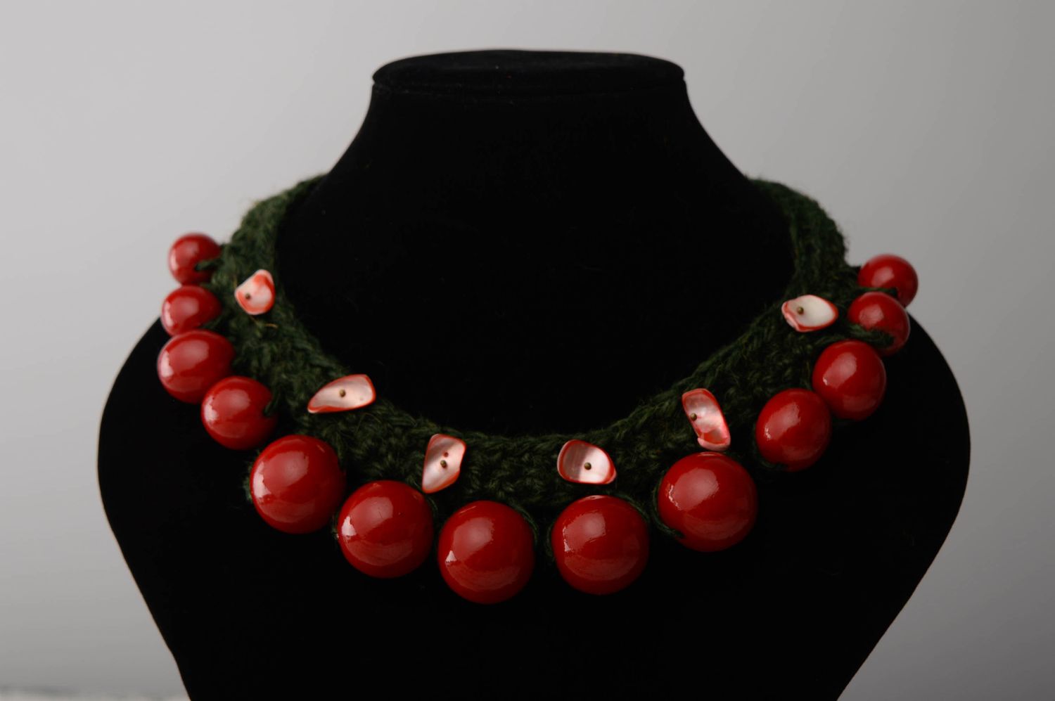 Crochet necklace in eco style photo 2