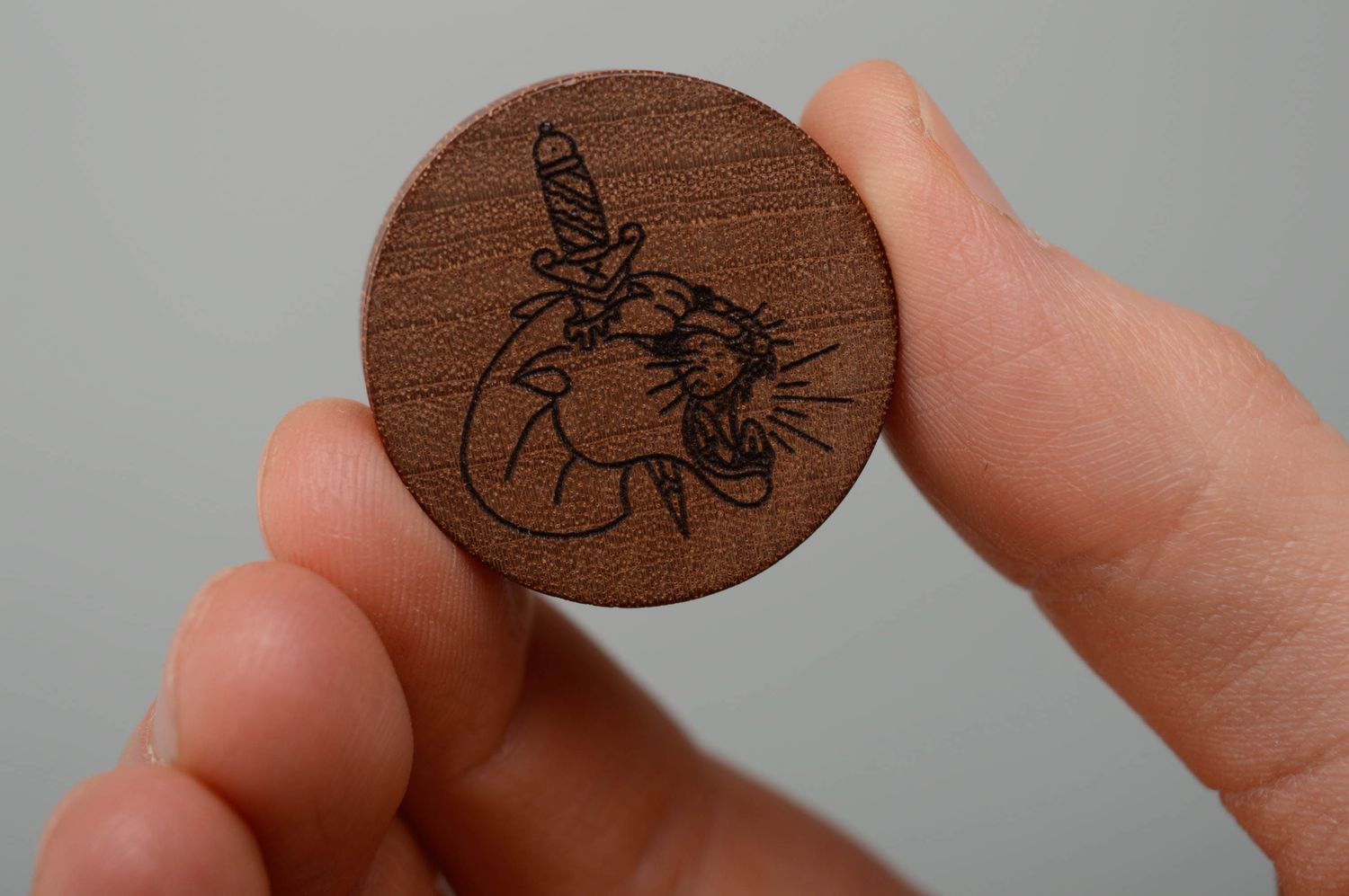 Handmade wooden ear plugs with engraving photo 3
