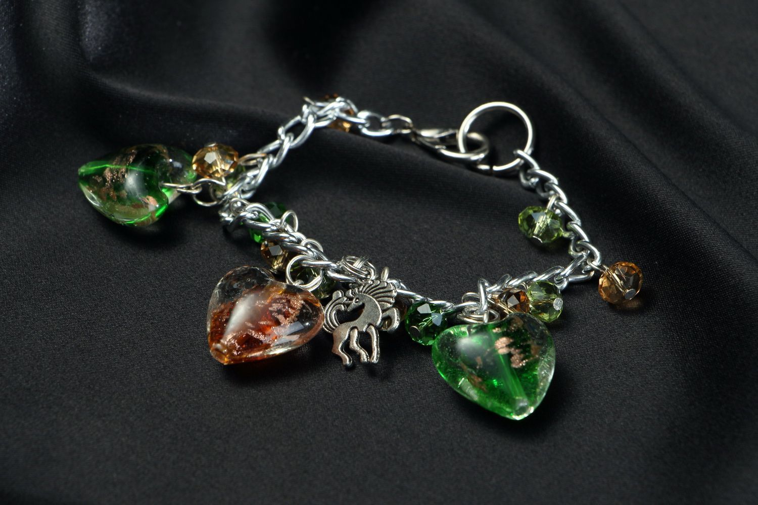 Joli bracelet artisanal en perles tchèques photo 2