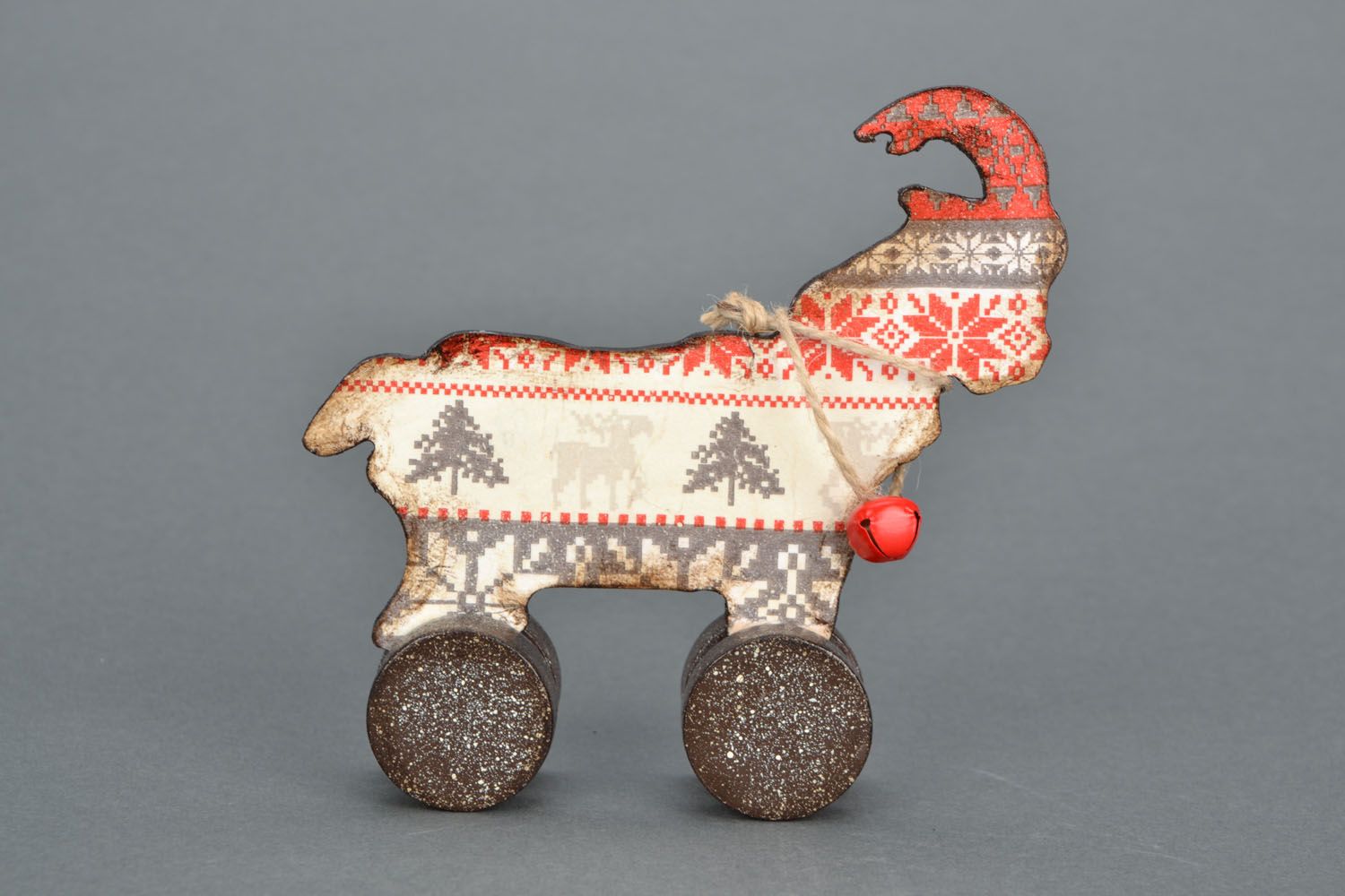 Decoupage wooden toy photo 3