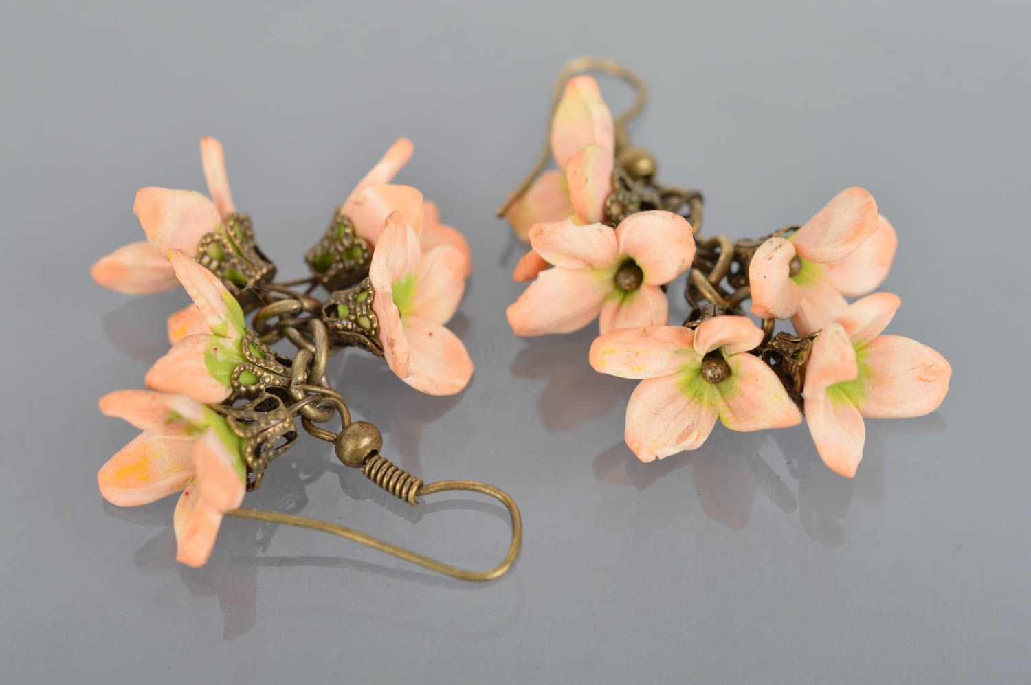 Boucles d'oreilles en pâte polymère bijou pour femmes fleurs roses faites main photo 5