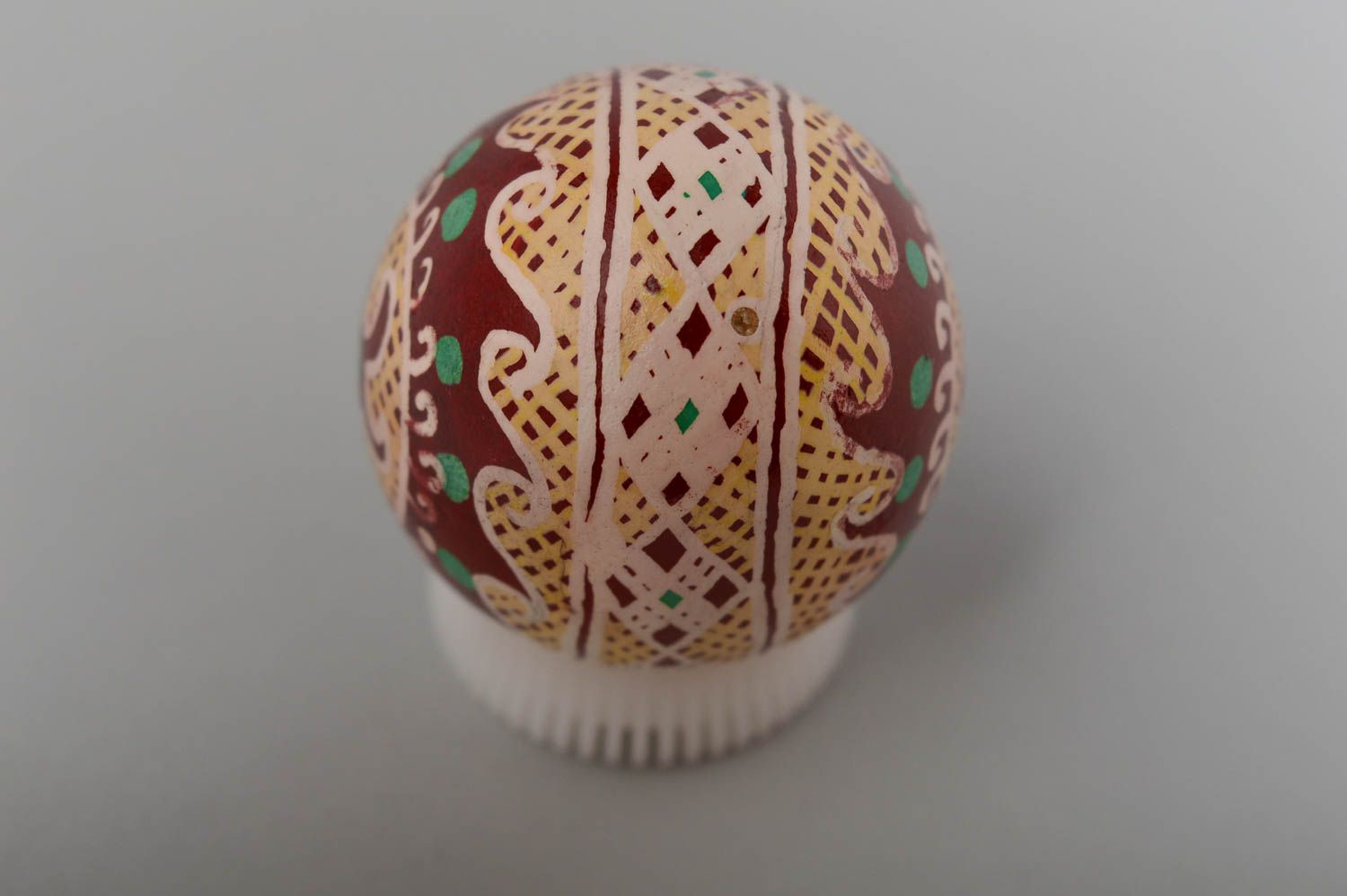 Пасхальное яйцо ручной работы красивое оригинальное подарок элемент декора фото 3