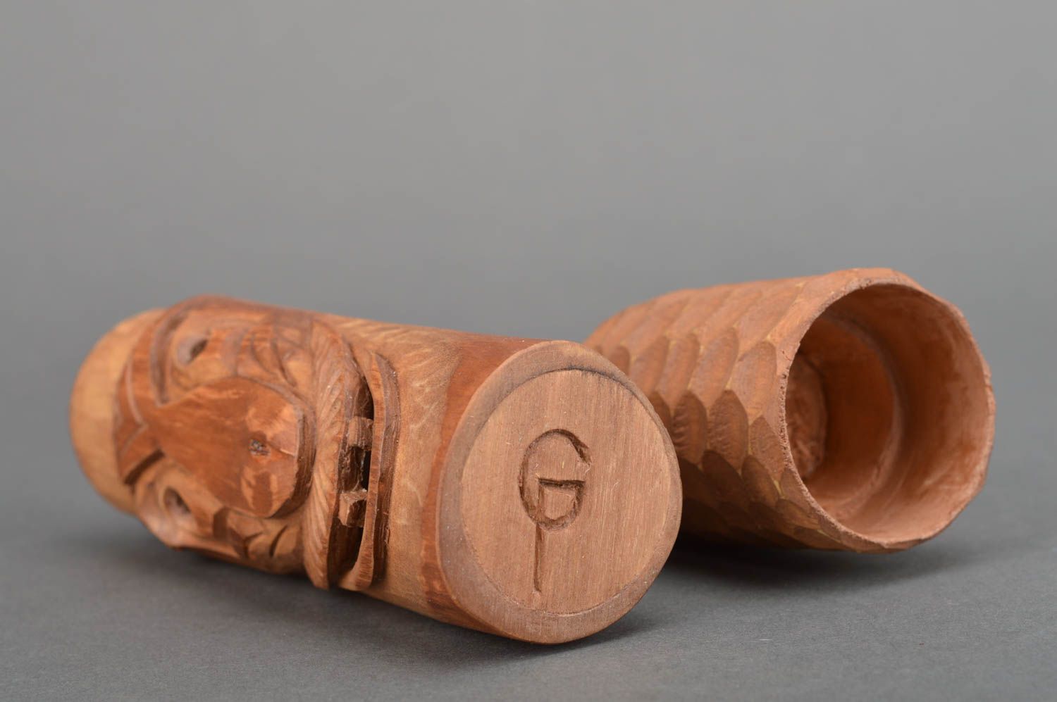 Handmade Flaschen Deko aus Holz geschnitzt schön originell und elegant foto 3