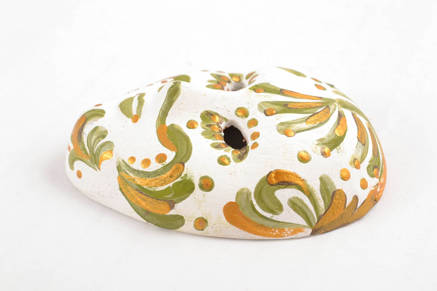 Магнит на холодильник в виде сувенирной маски авторского дизайна фото 3