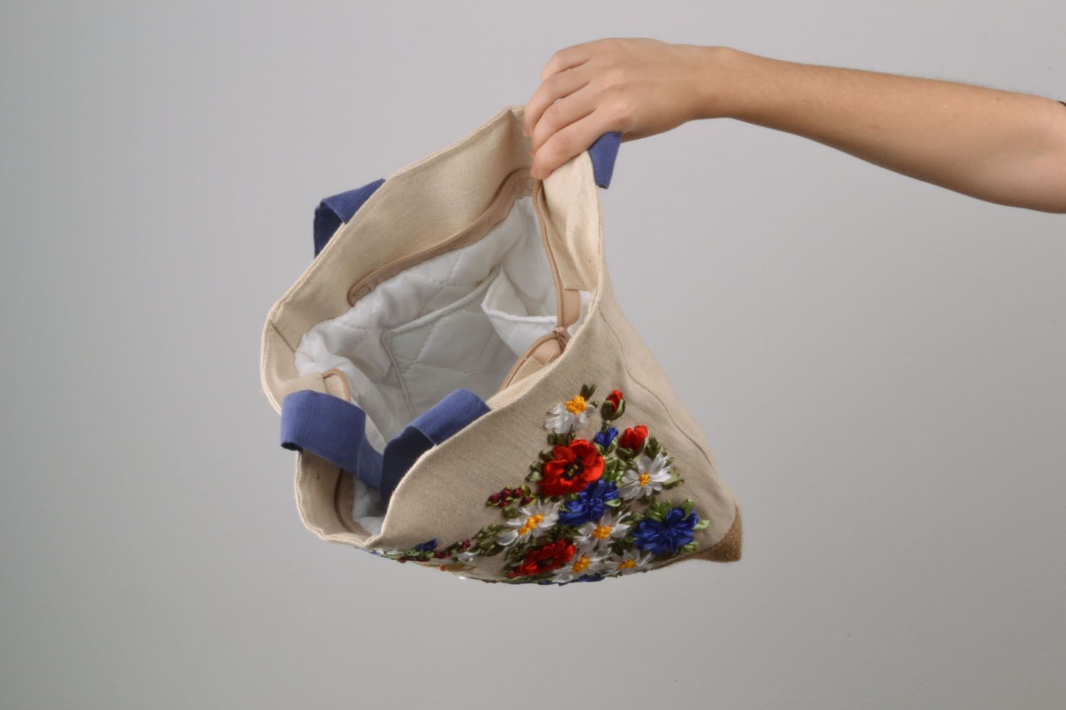 Grand sac à main brodé de fleurs  photo 2