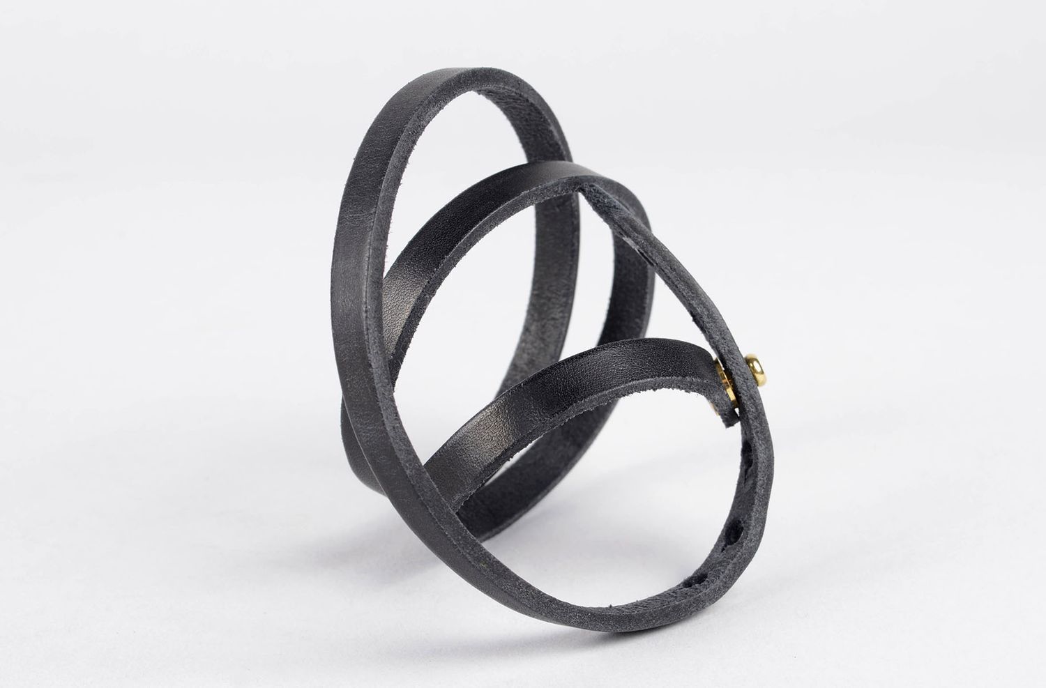 Pulsera de cuero hecha a mano regalo original brazalete artesanal color negro foto 2