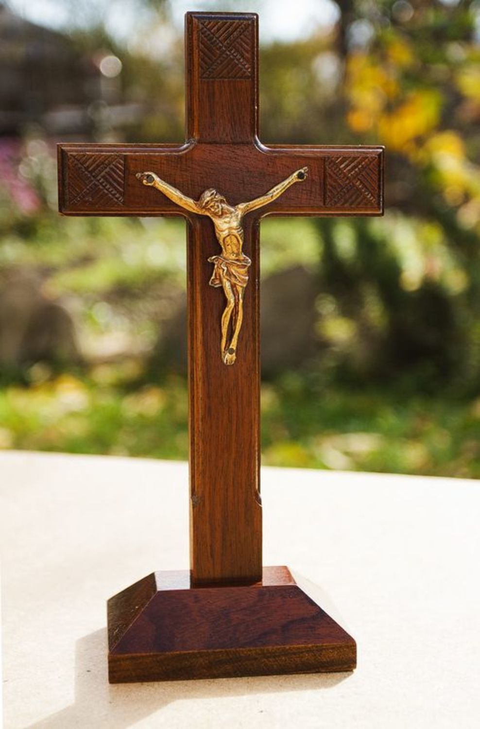 Croix catholique de table photo 2