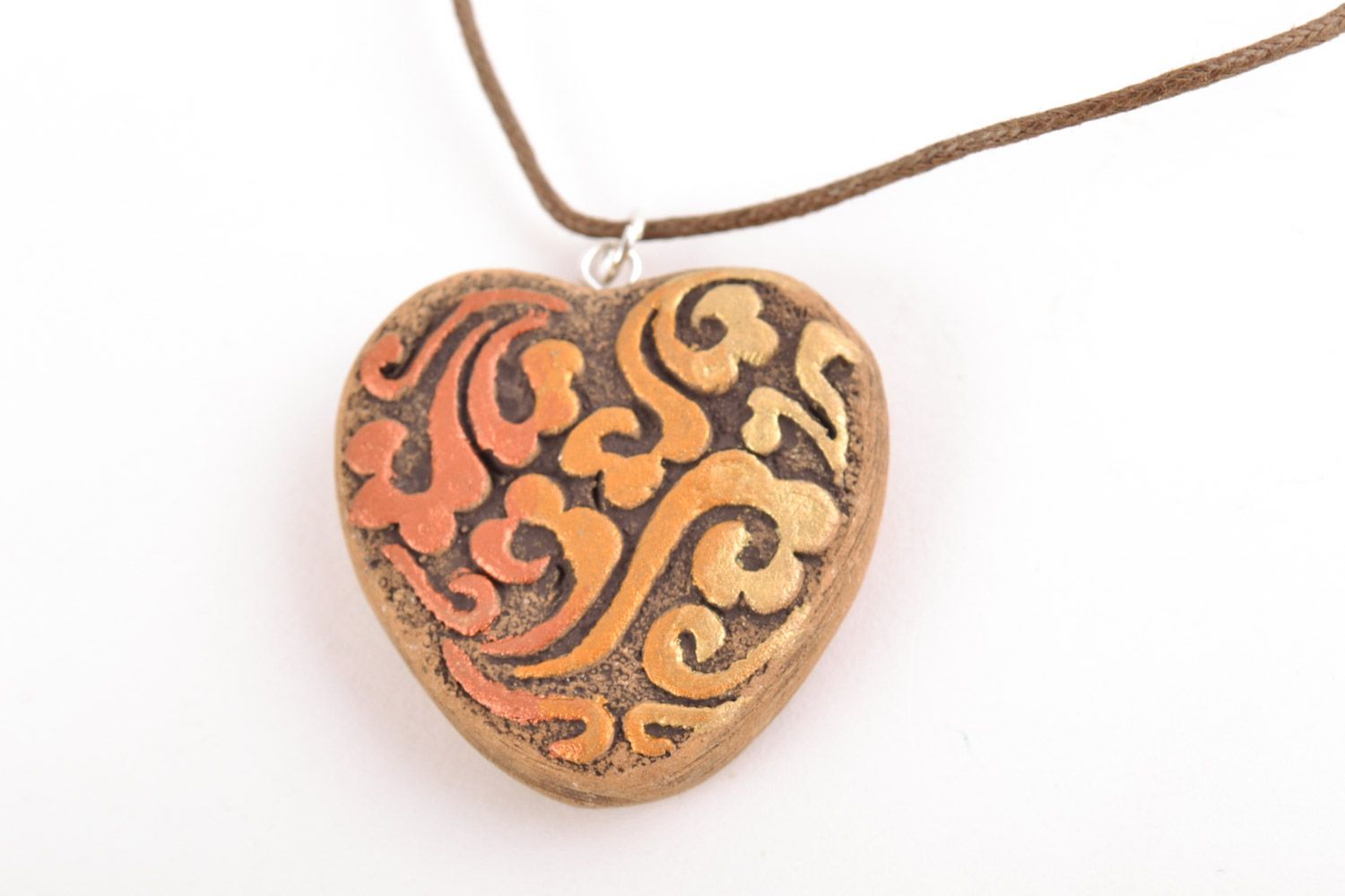 Handmade heart-shaped painted ceramic neck pendant with relief ornament  photo 3