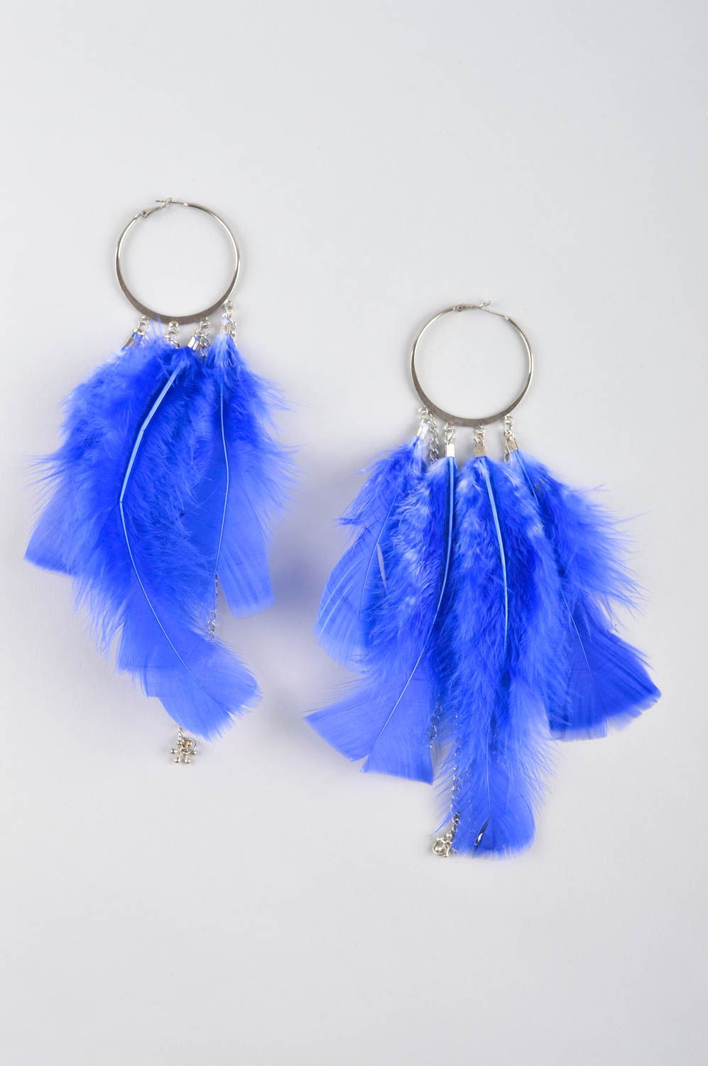 Pendientes de moda bisutería artesanal accesorios para mujeres con plumas azules foto 2