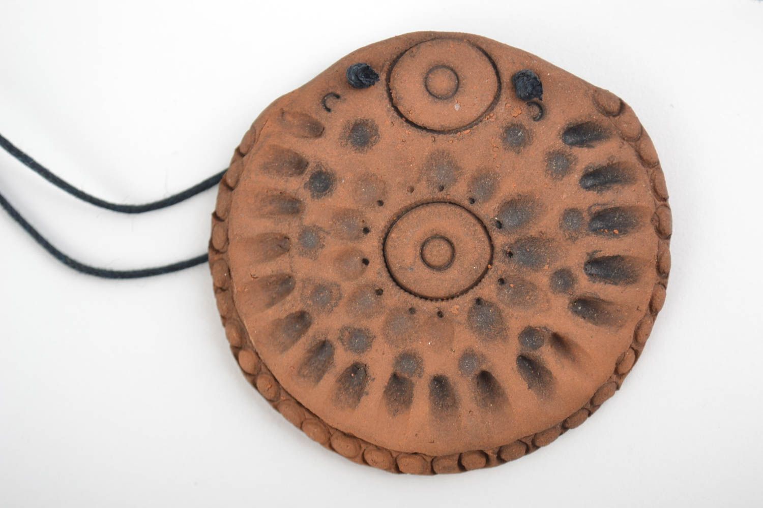 Handmade designer unusual ethnic clay pendant of round shape  photo 4