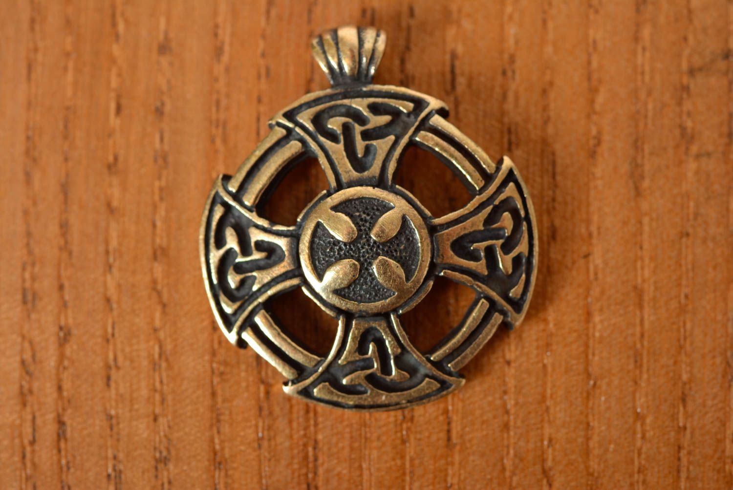 Beautiful handmade designer bronze neck pendant in the shape of Maltese cross photo 2
