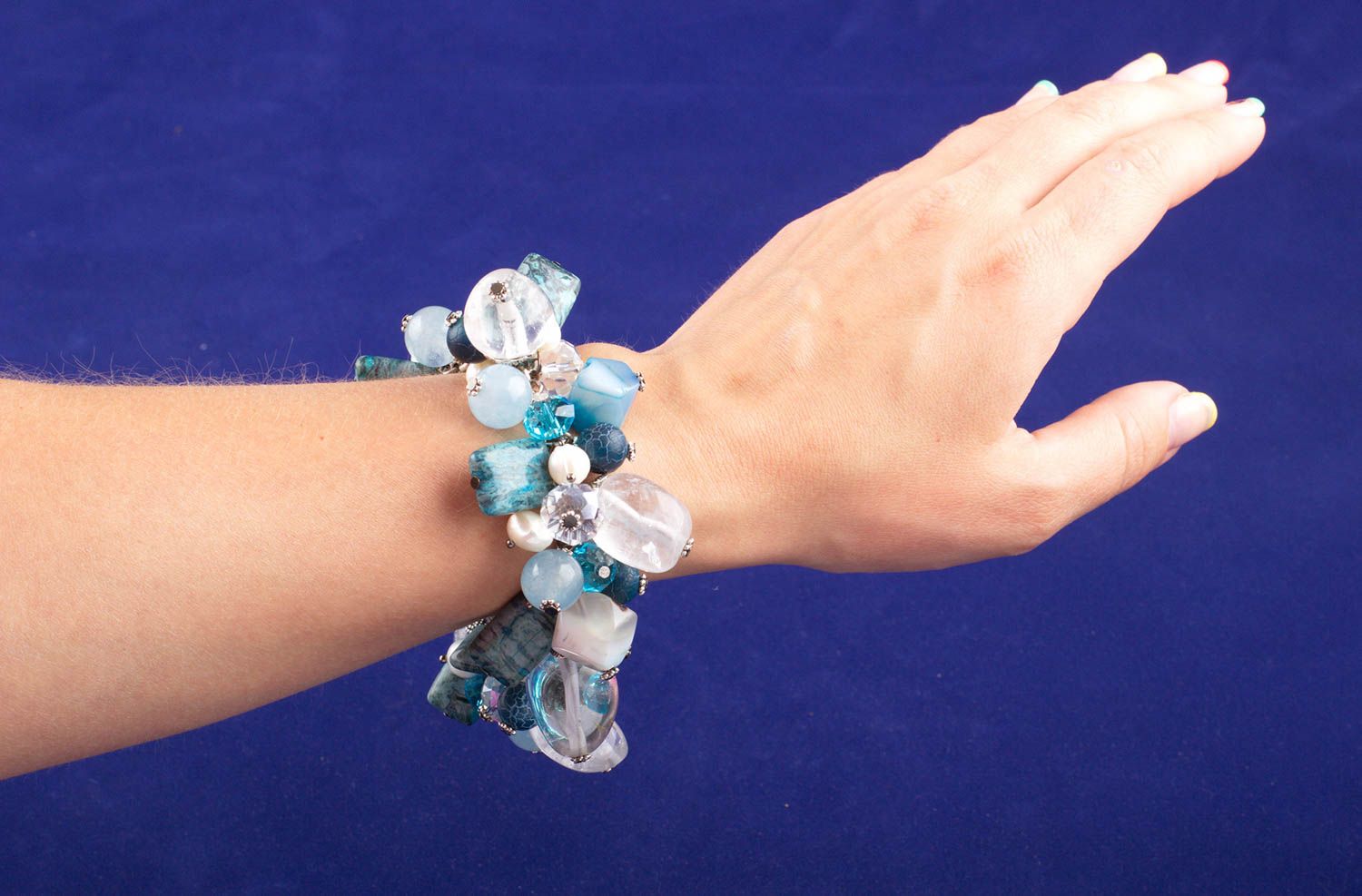 Handmade transparent and blue stone beads bracelet on-chain for her photo 5