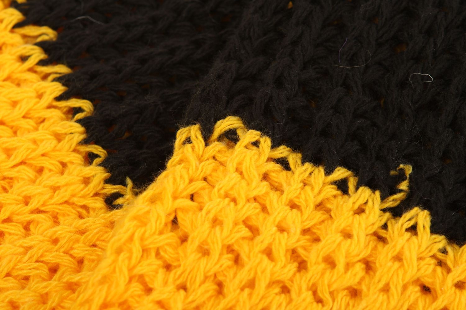 Шарф ручной работы шарф спицами женский шарф черно-желтый полосатый вязаный фото 3