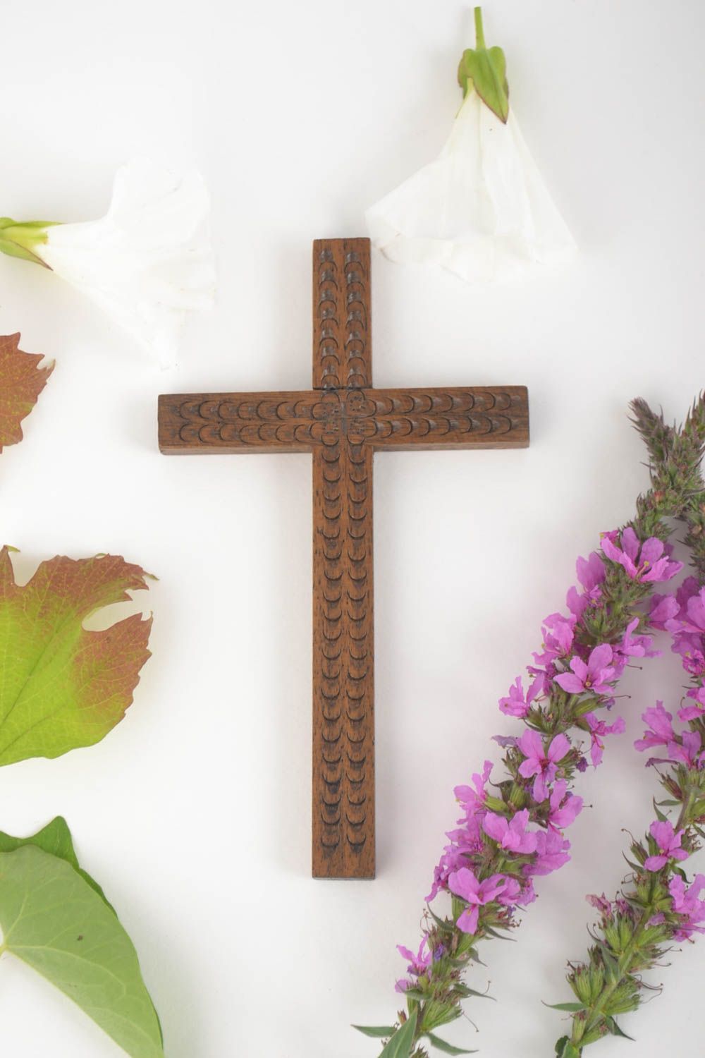 Крест ручной работы резной крест из дерева крест православный украшение на стену фото 1
