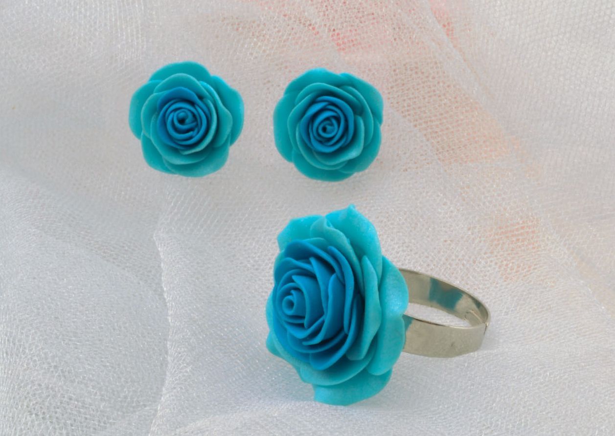 Homemade ring and earrings in the shape of blue roses photo 1