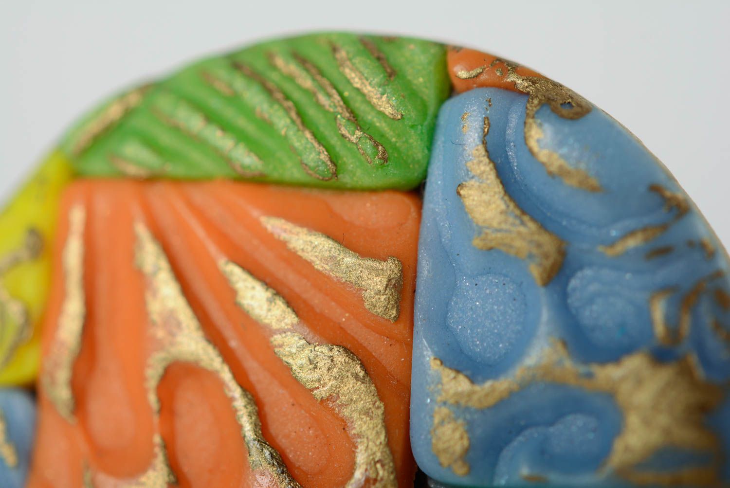 Кольцо из полимерной глины ручной работы круглое разноцветное яркое летнее фото 4