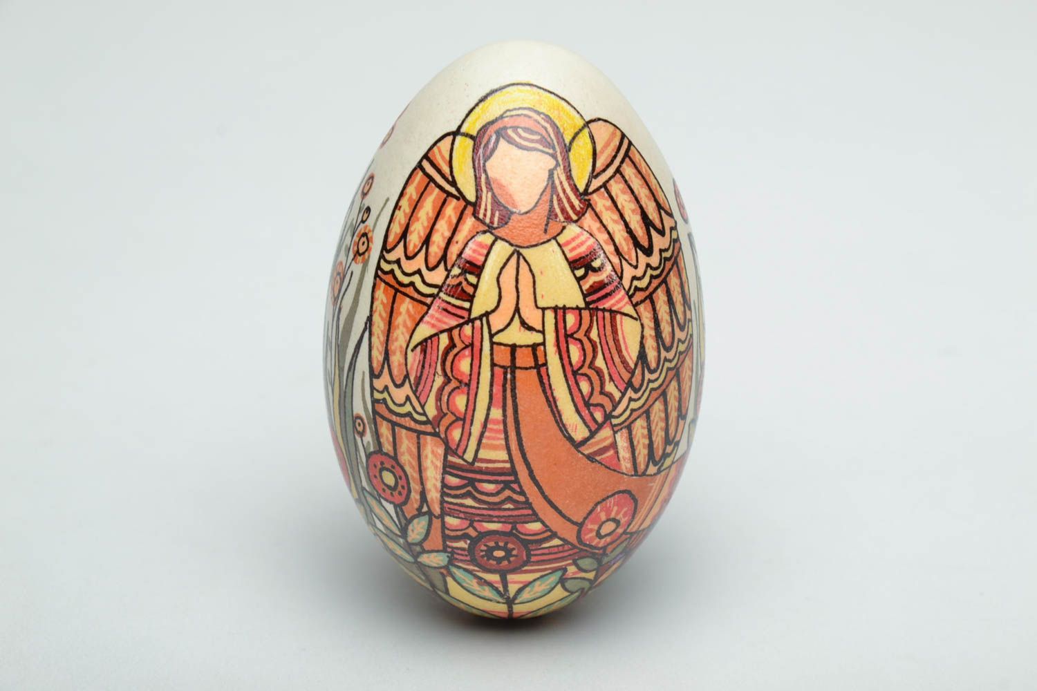 Oeuf peint décoratif avec ange fait main original cadeau à l'occasion de Pâques photo 2