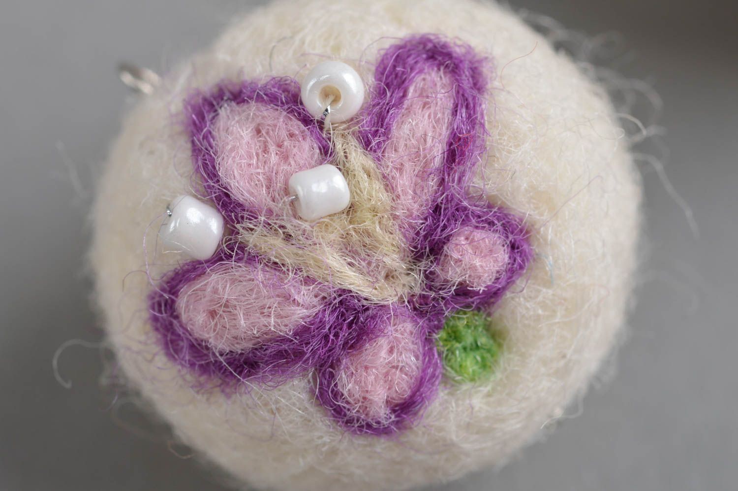 Perles feutrées en laine faites main 2 pièces pour créer les boucles d'oreilles photo 5
