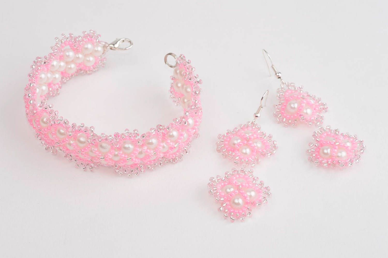 Set de bisutería artesanal regalo original pulsera y pendientes color rosa foto 4