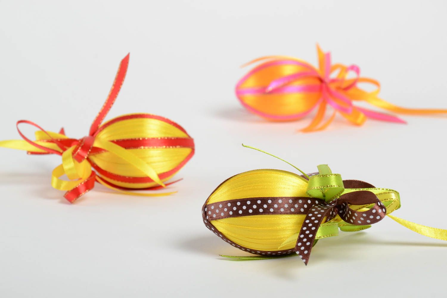 Set of handmade interior pendants stylish designer Easter eggs 3 pieces photo 3