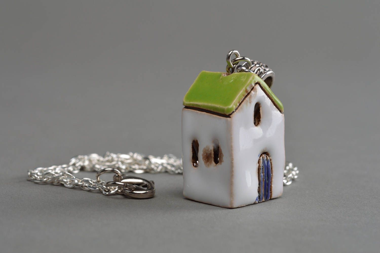 Handmade designer ceramic pendant necklace white house with green roof on chain photo 1