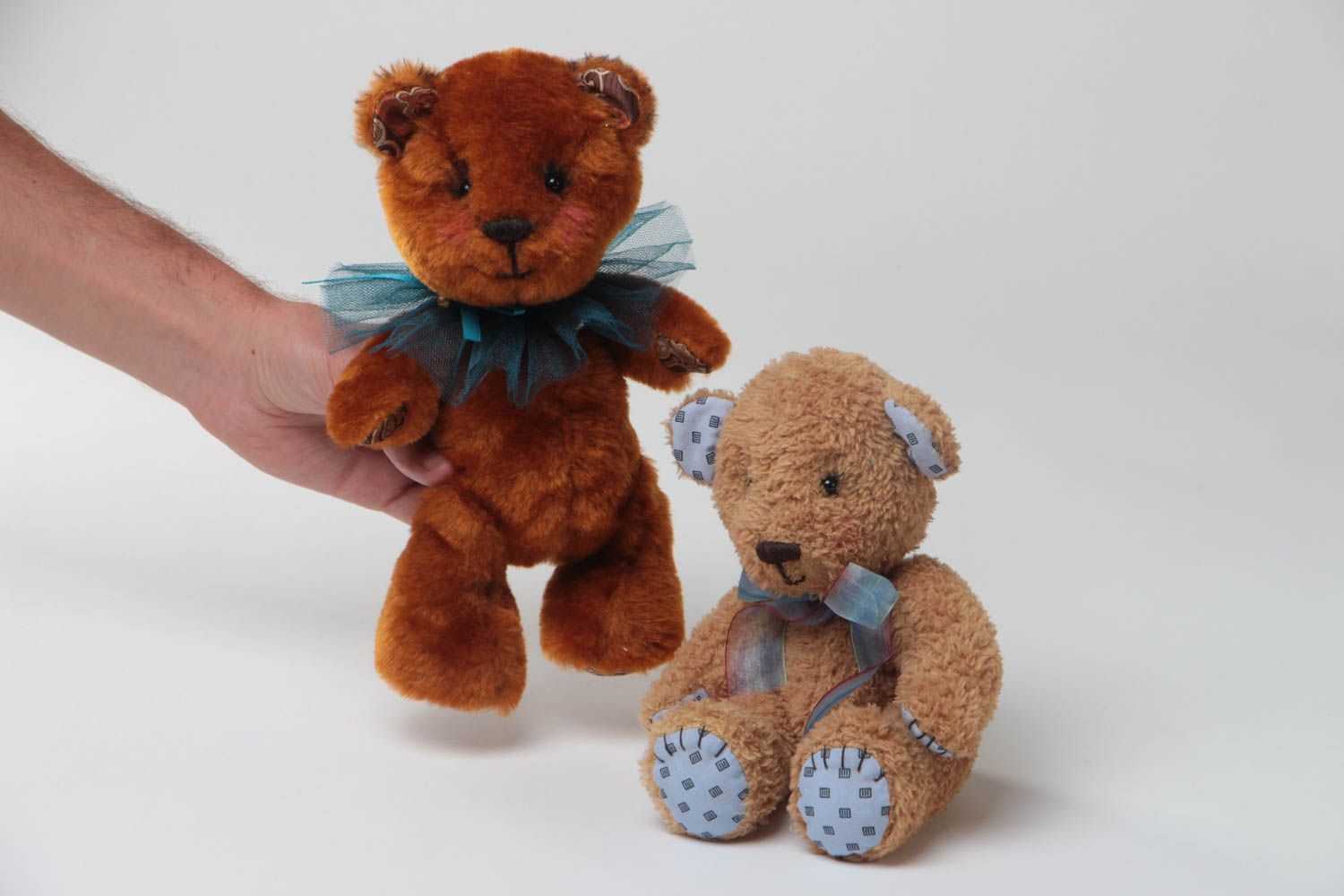 Мягкие игрушки медведи из ткани ручной работы набор 2 штуки детские красивые фото 5