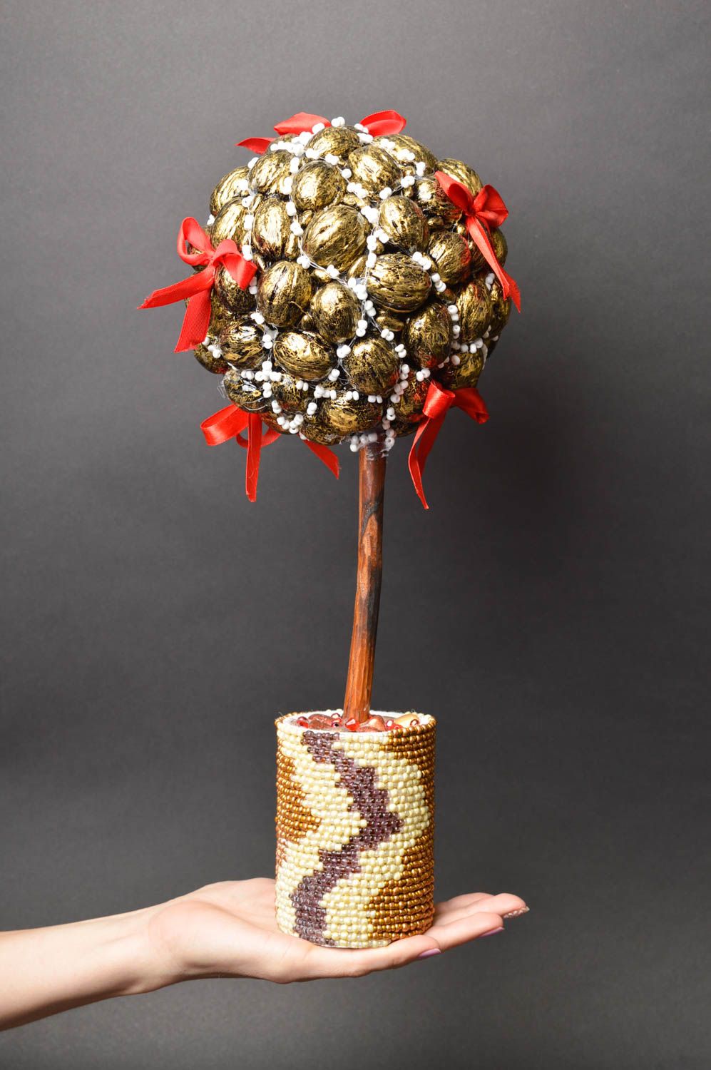 Топиарий из орехов подарок ручной работы дерево счастья красивое стильное фото 5