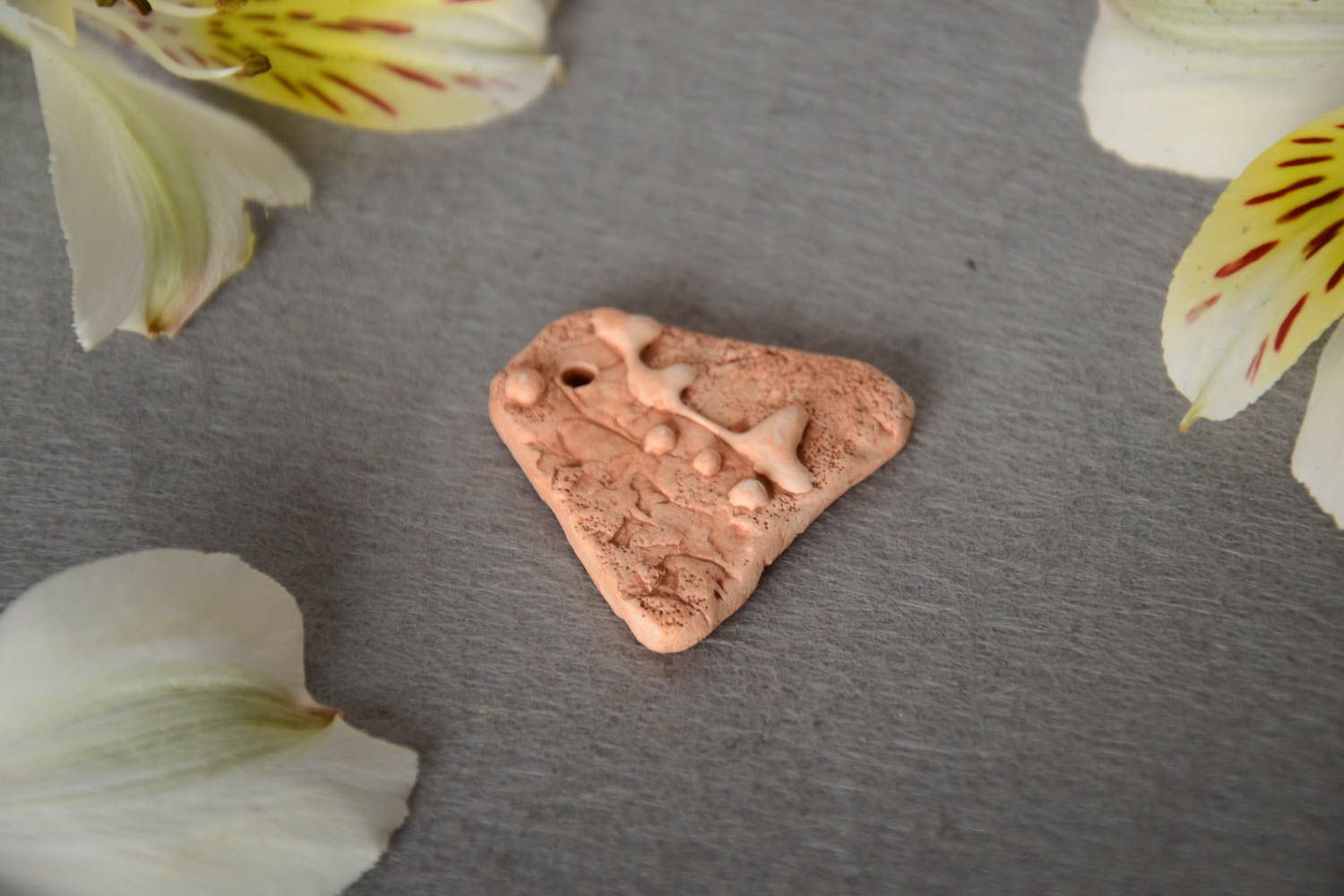 Handmade flat triangle pendant molded of natural clay for jewelry making photo 1