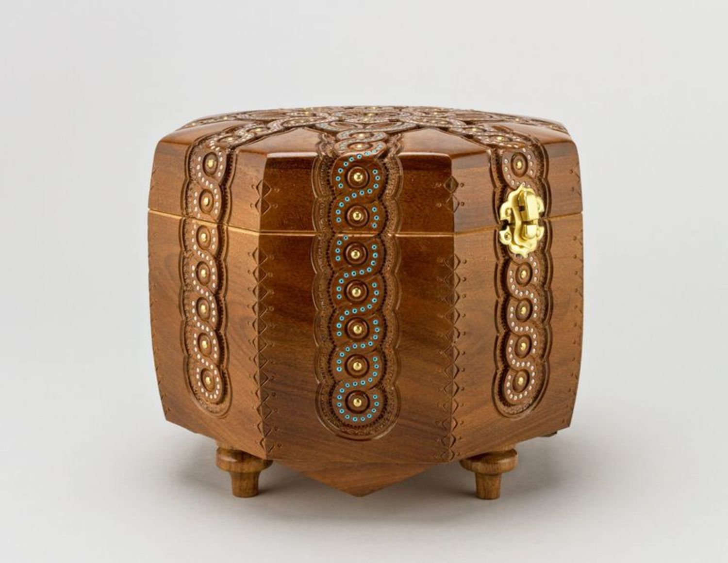 Wooden box with beads inlay photo 2