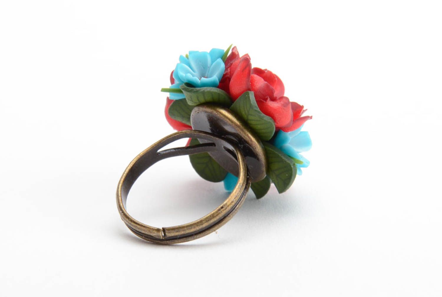 Handmade ring with blue and red polymer clay flowers and metal basis of 18 mm size photo 3