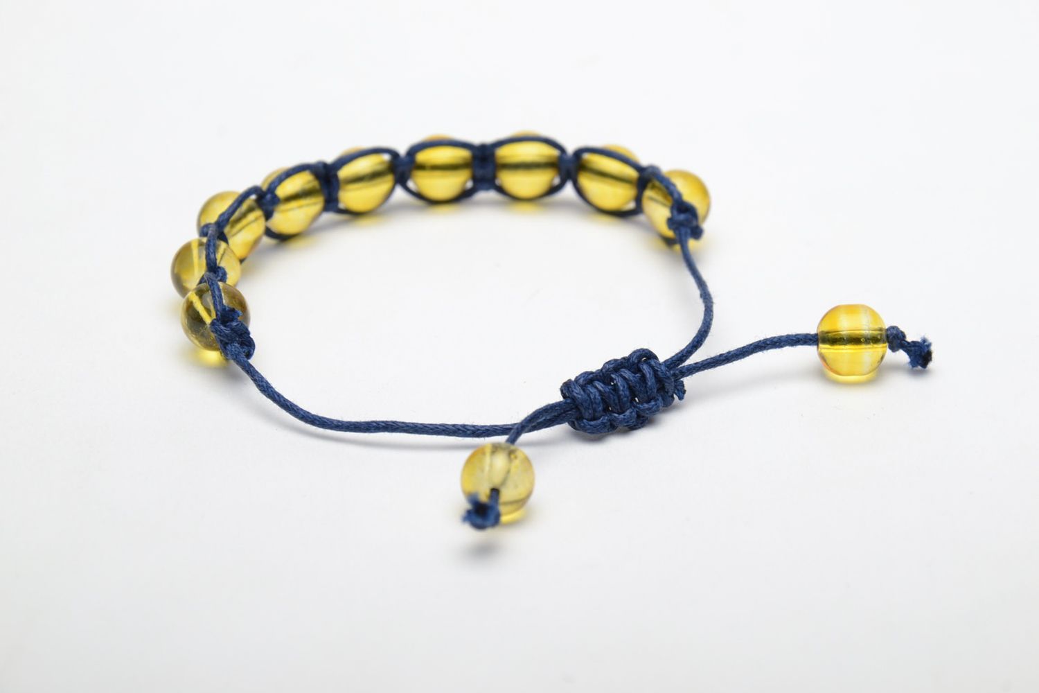 Bracelet en perles de verre jaunes tressé de lacet ciré bleu femme fait main photo 4