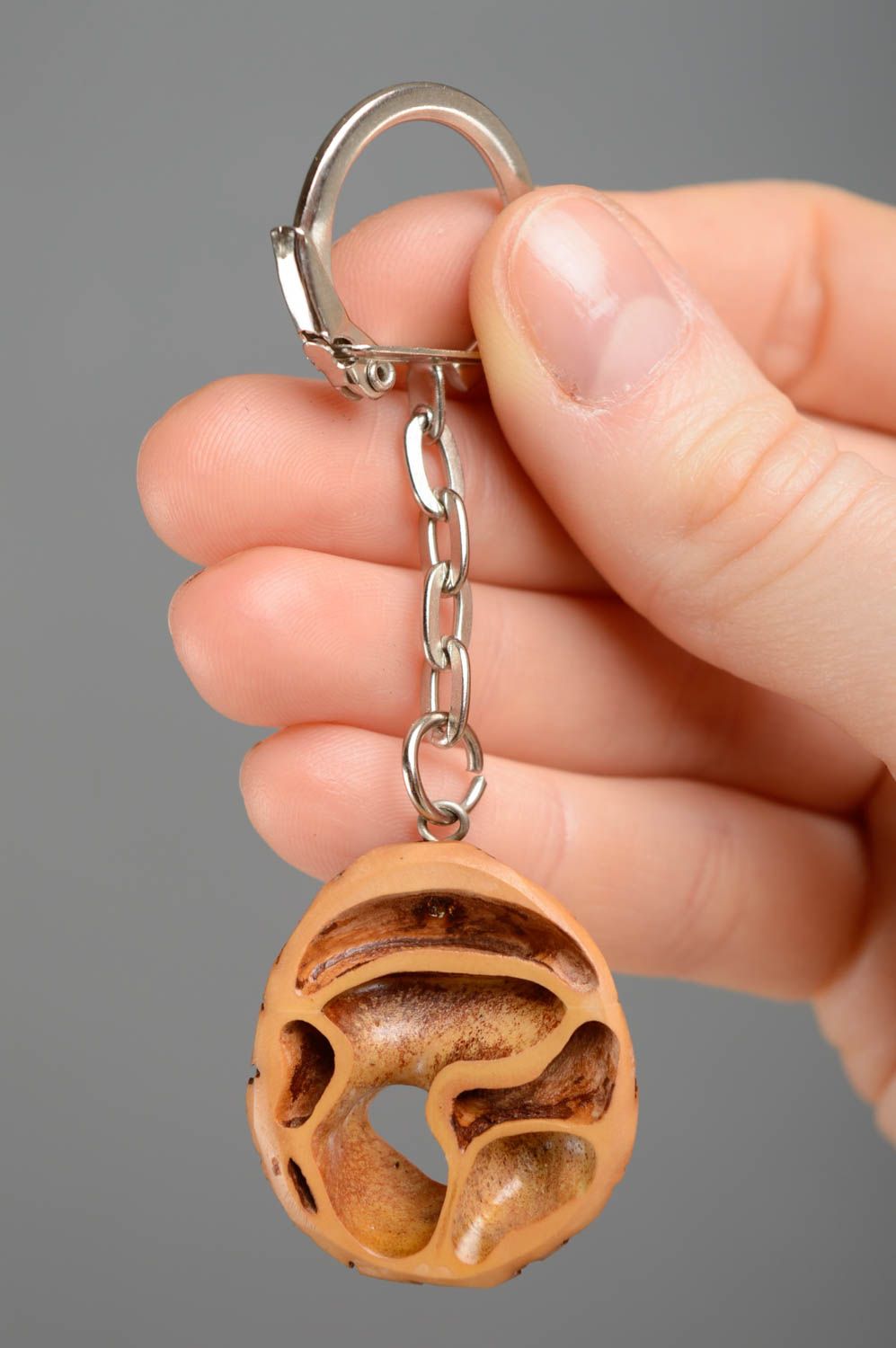 Porte-clé de noix fait main accessoire original de matériau naturel cadeau photo 2