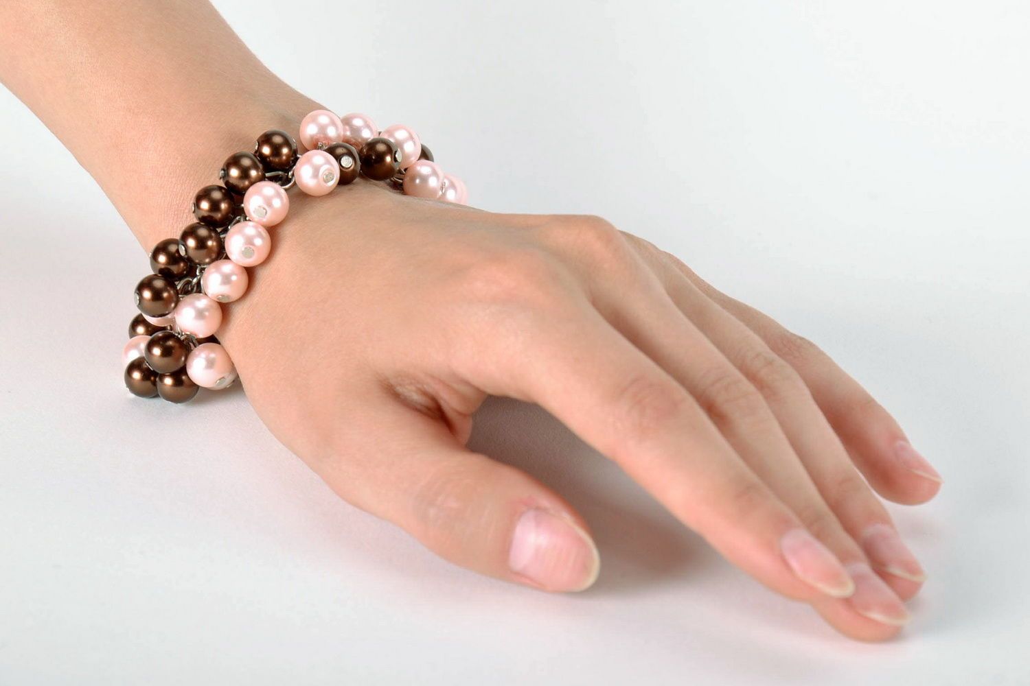 Bracelet fait main de perles céramiques de différentes couleurs  photo 5